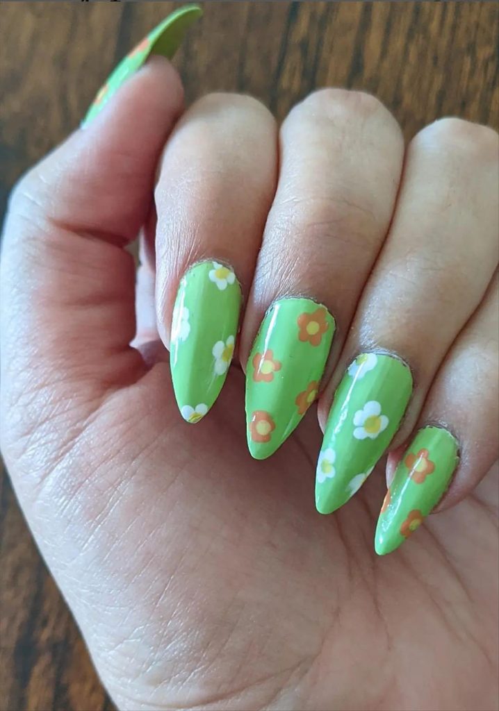 Best Green Nails Design To Get This Summer