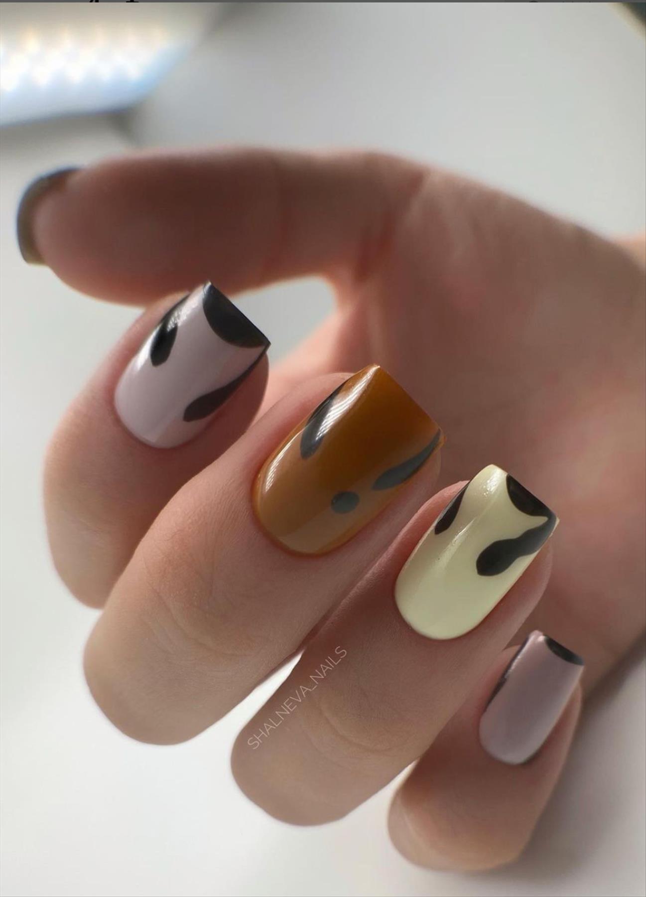Pretty short gel nails with square nail shapes to try 