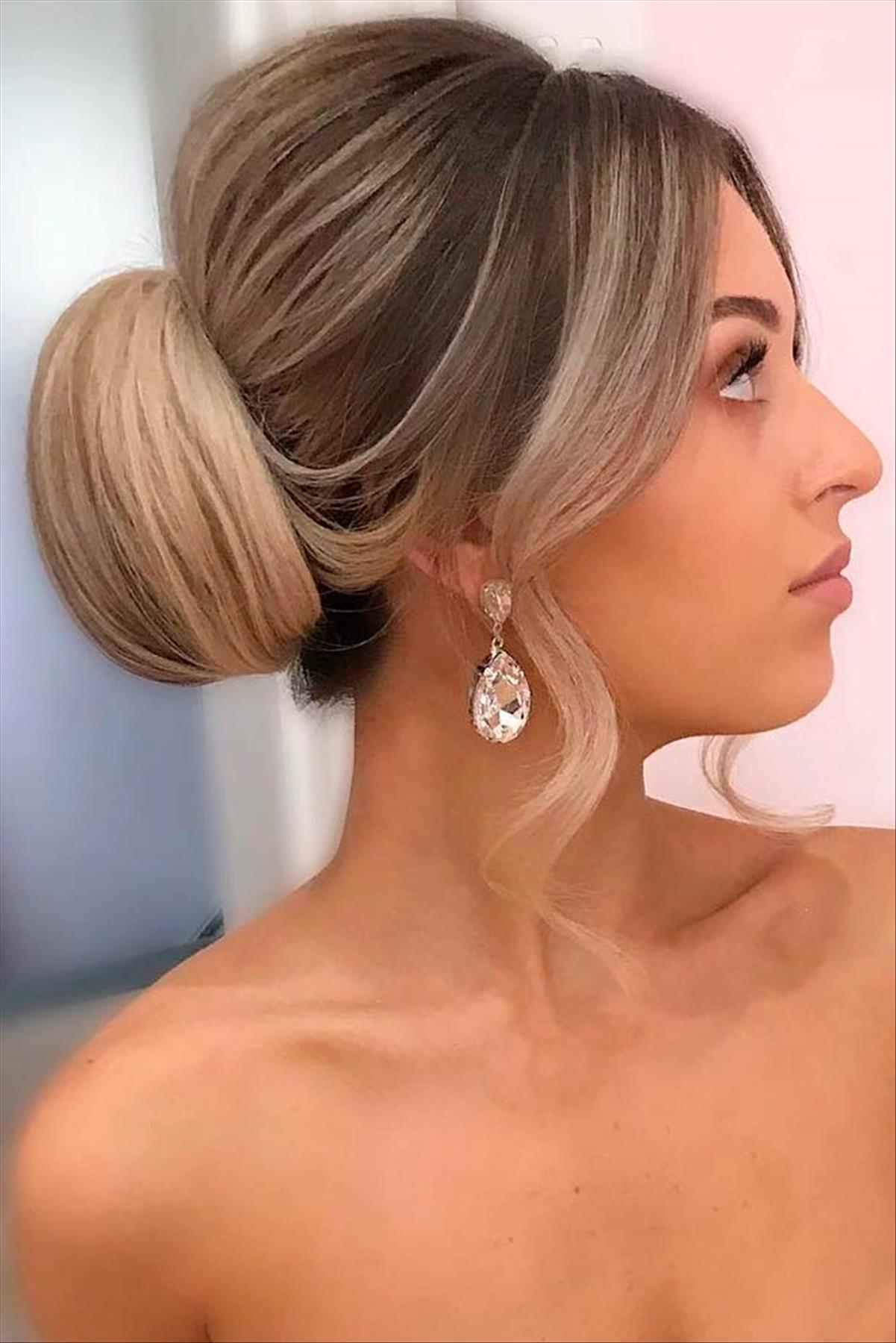  Elegant prom updos hairstyle 2022 to refresh your look