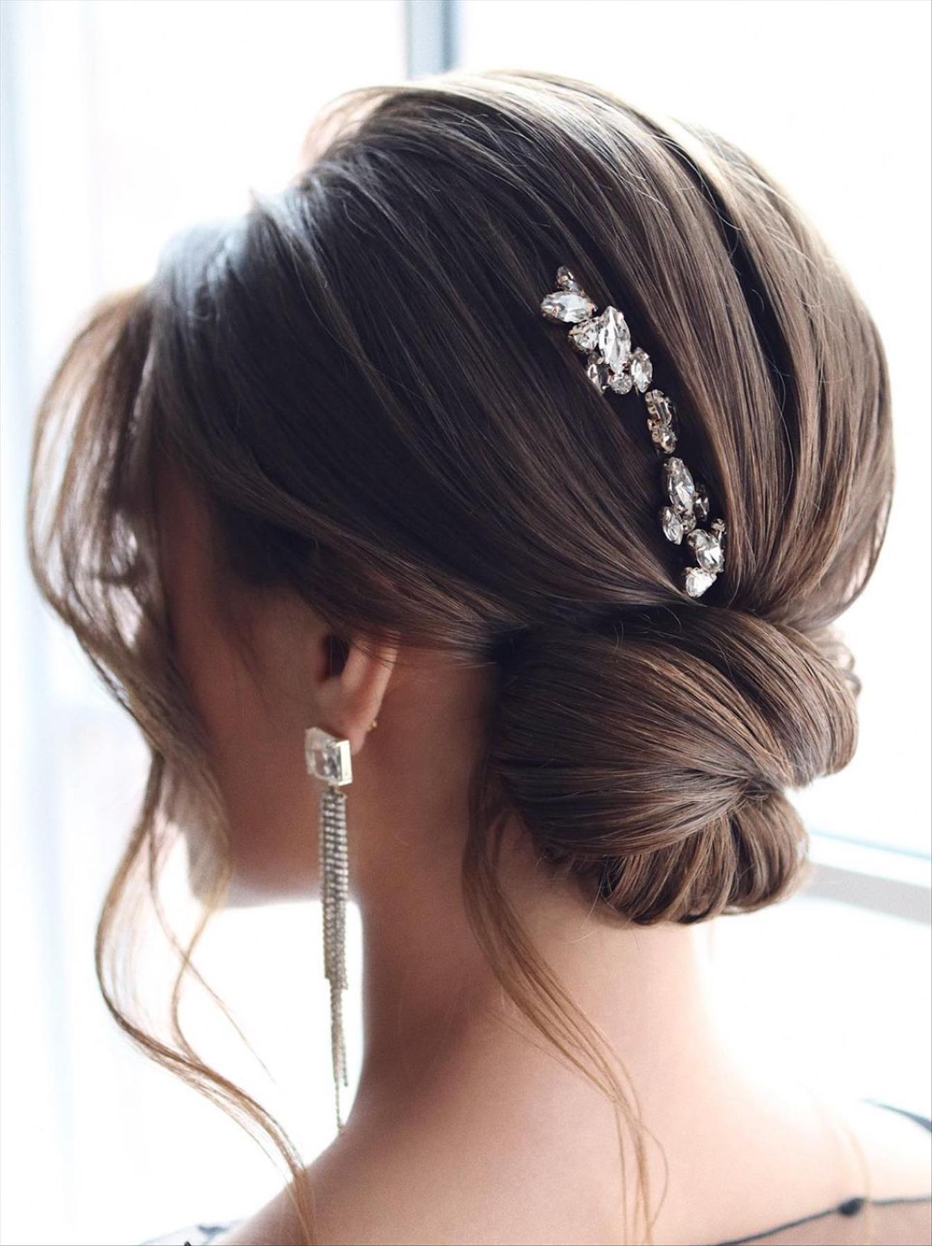  Elegant prom updos hairstyle 2022 to refresh your look