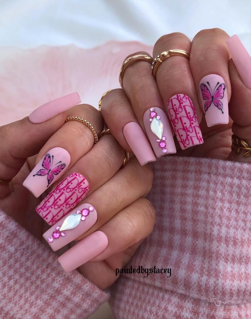 31 Trendy Butterfly Coffin Nails Perfect for Summer 2022