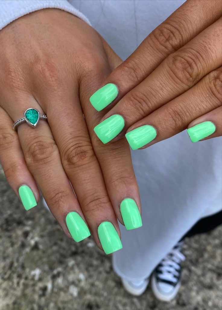 Best Green Nails Design To Get This Summer