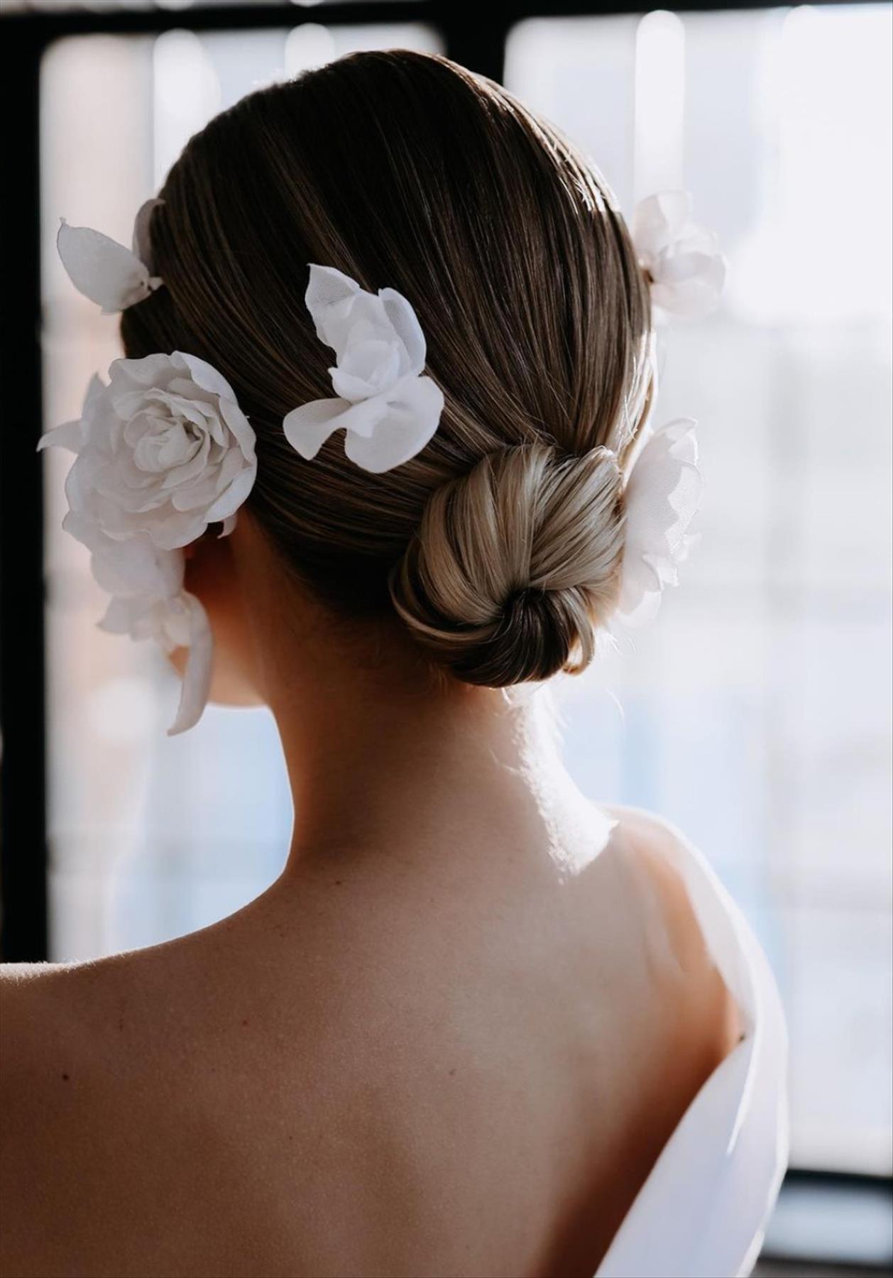  Elegant prom updos hairstyle 2022 to refresh your look