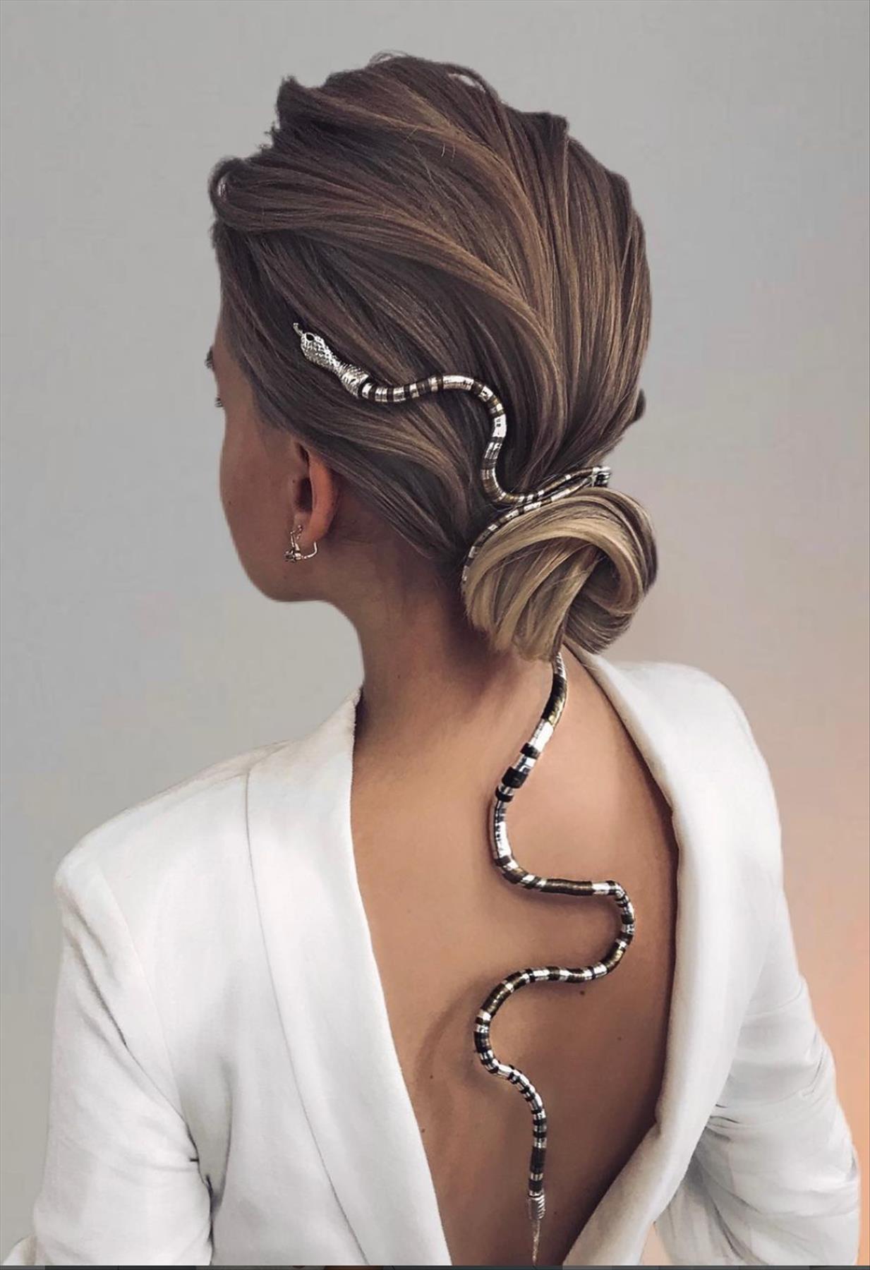  Elegant prom updos hairstyle 2022 to refresh your look