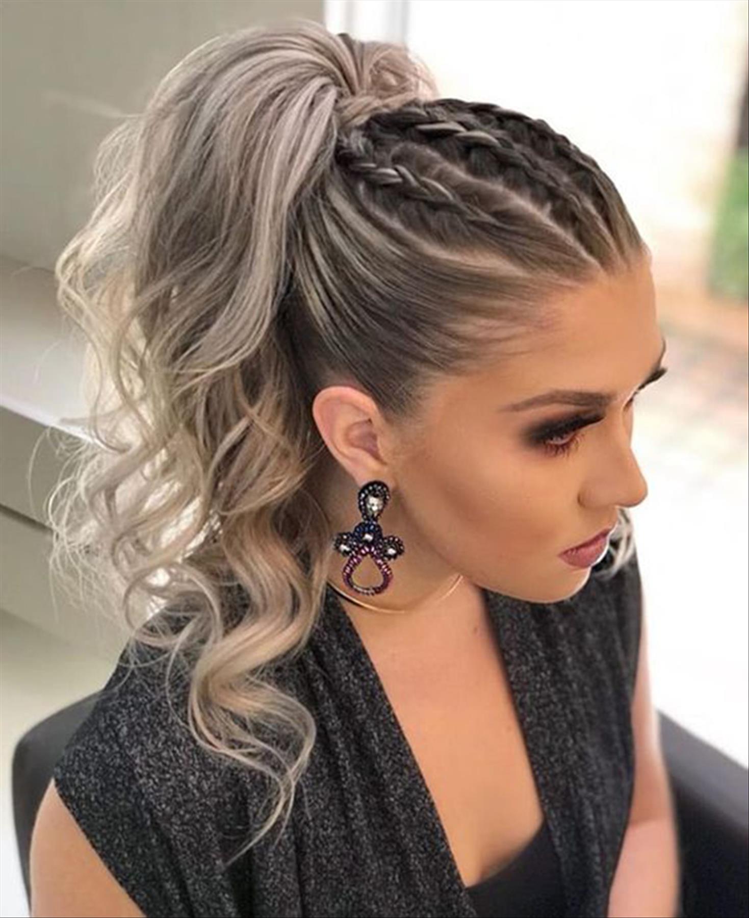 Best braided graduation hairstyles for your special day 2022