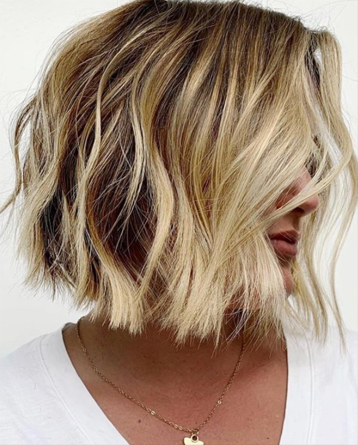 Flattering bob haircuts for fine hair in 2022