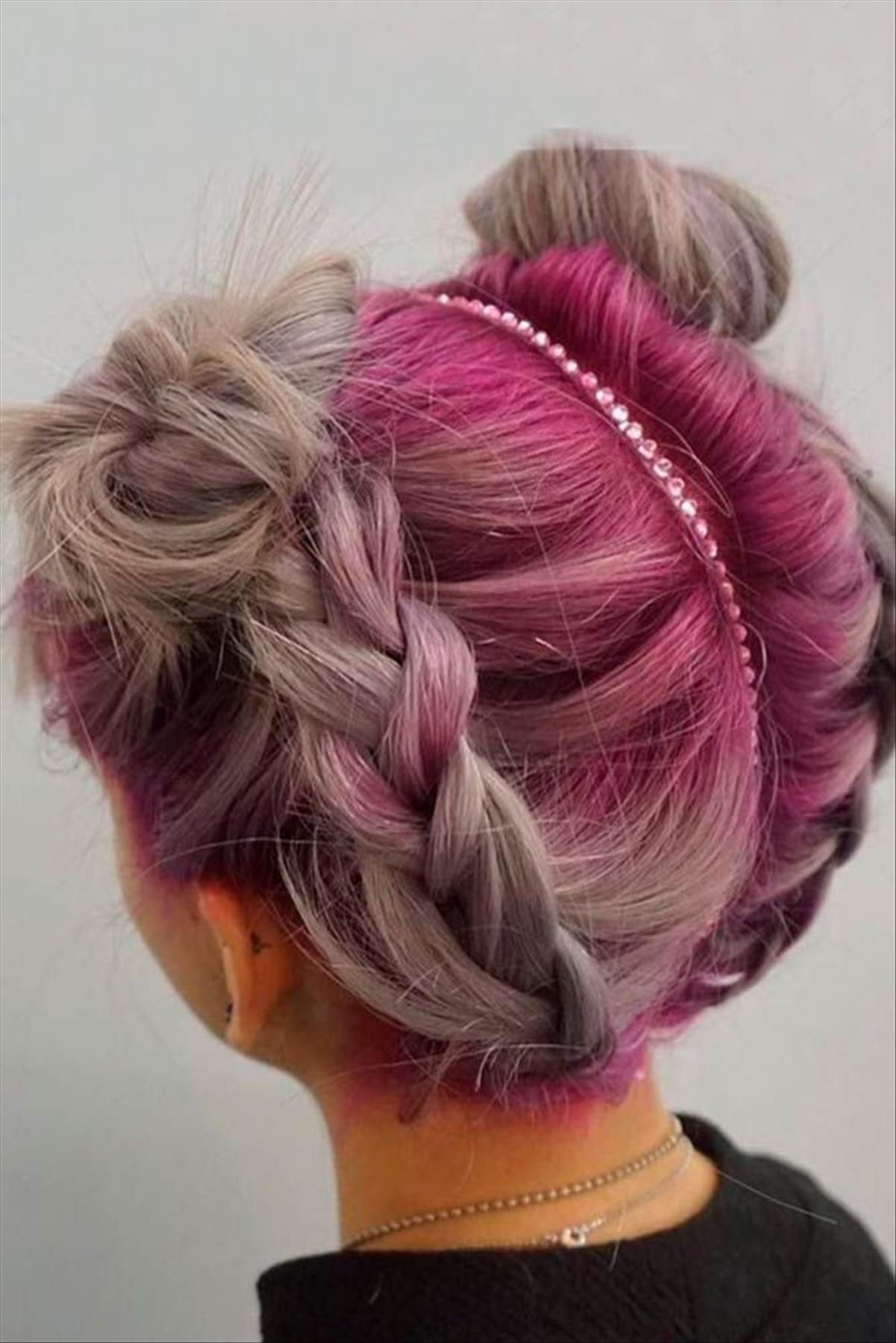 Best braided graduation hairstyles for your special day 2022