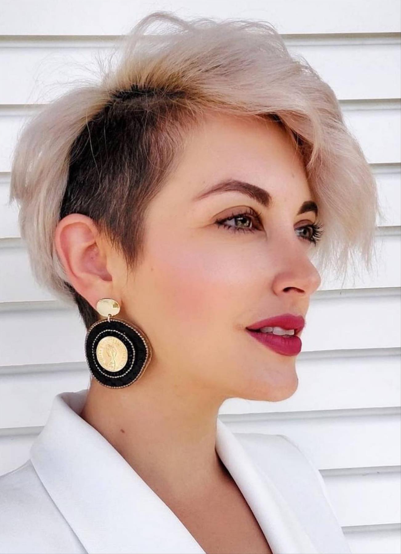 Best ash blonde pixie short hair for chic women trending now