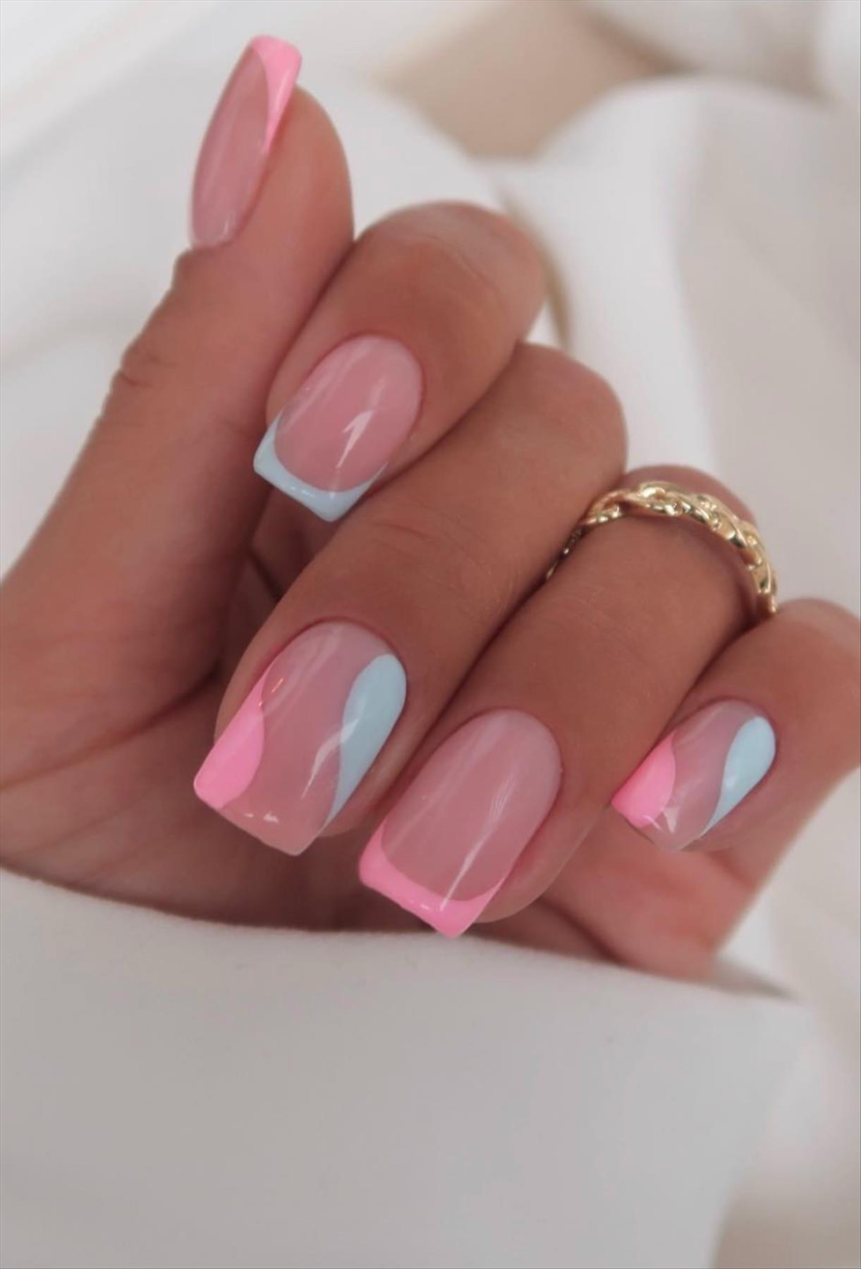 Fabulous short acrylic coffin nails ideas for 2022