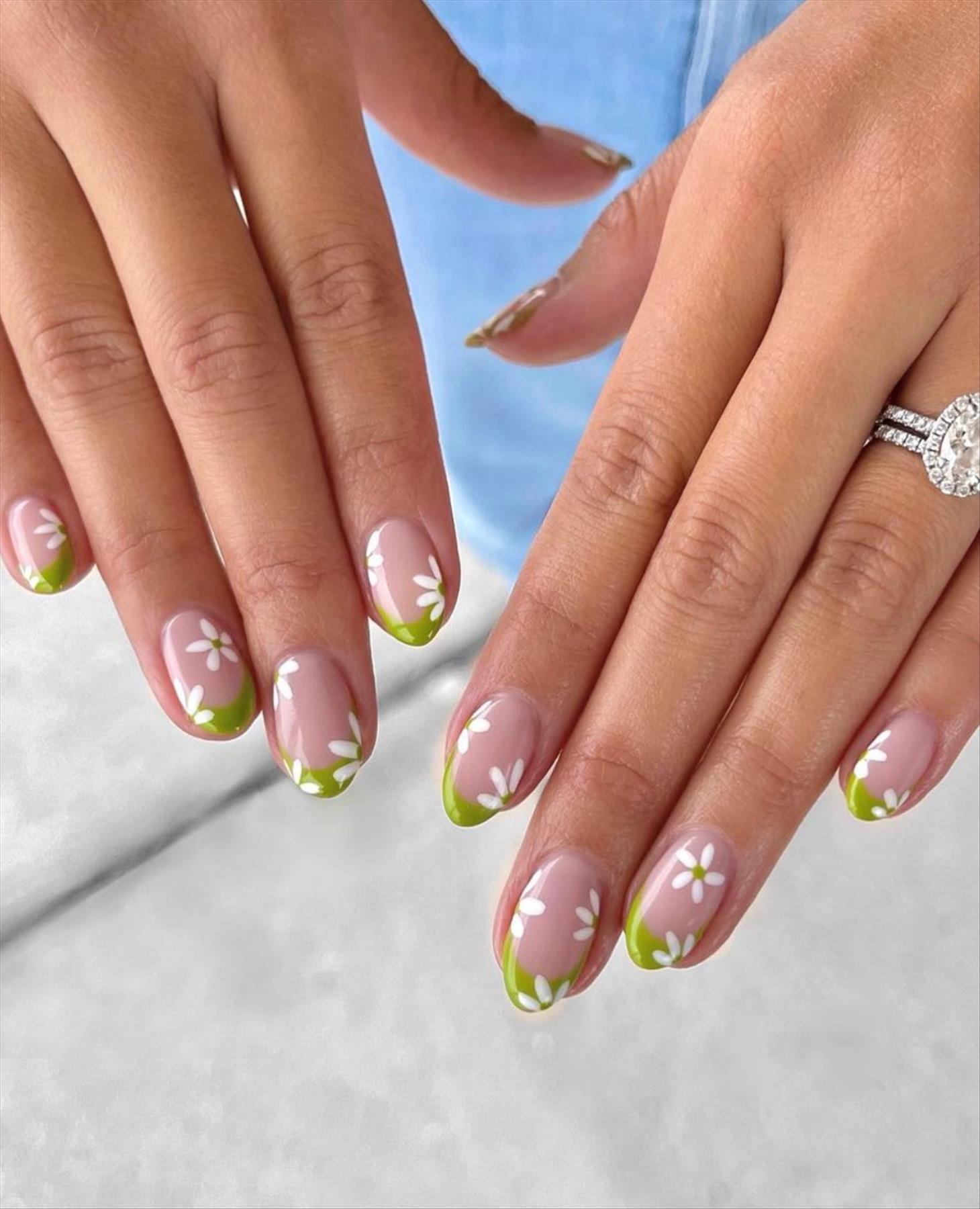 Perfect green nail ideas for your next manicures inspiration 2022