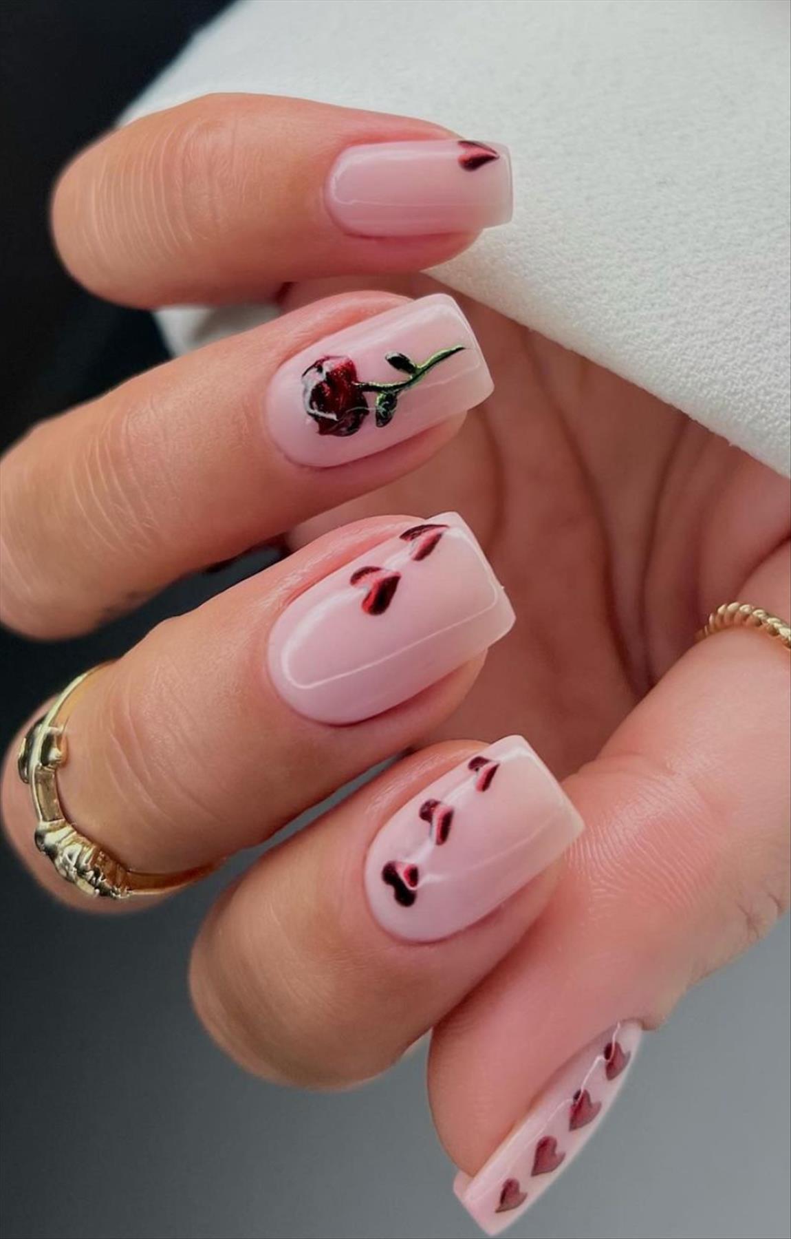 Fabulous short acrylic coffin nails ideas for 2022