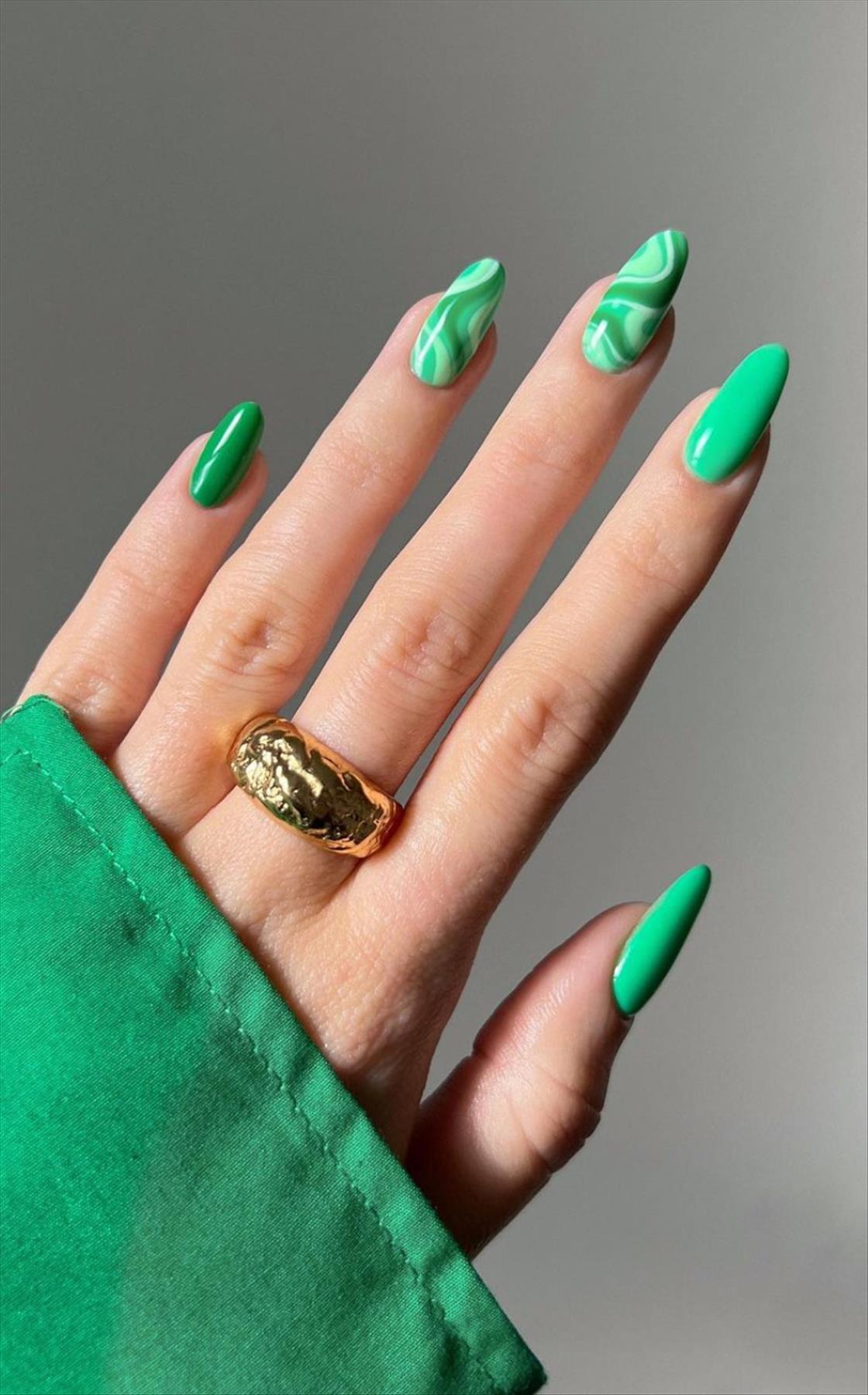 Perfect green nail ideas for your next manicures inspiration 2022