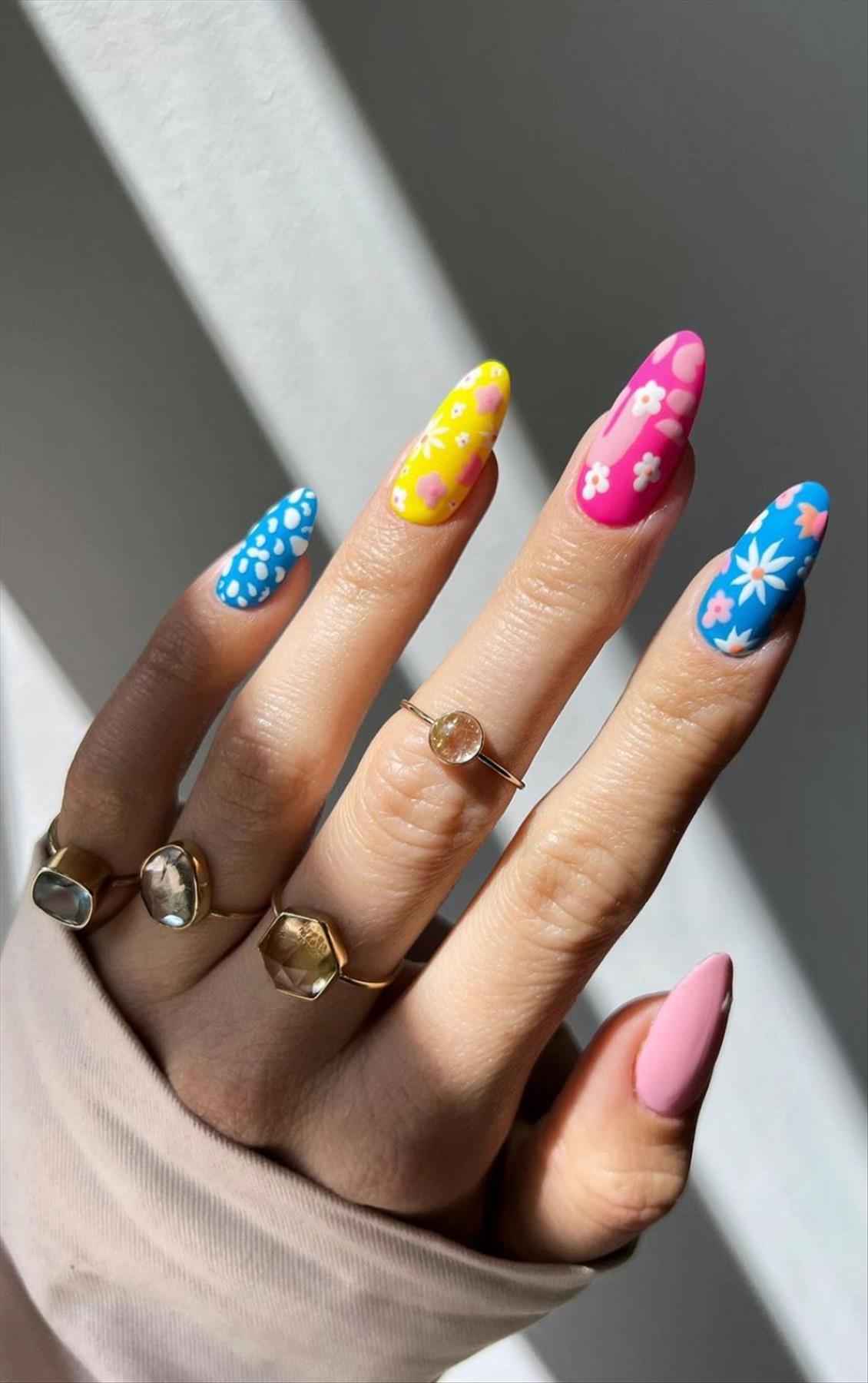 Best Graduation Nail Designs Perfect For Your Big Day