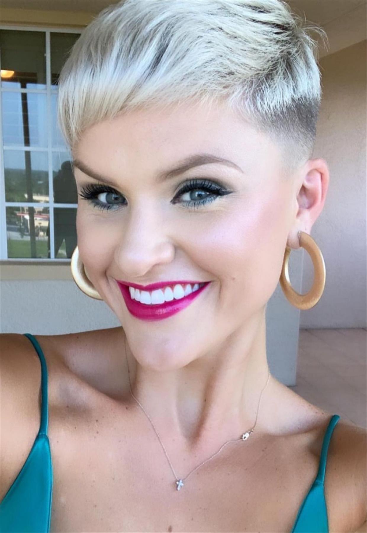 Best ash blonde pixie short hair for chic women trending now