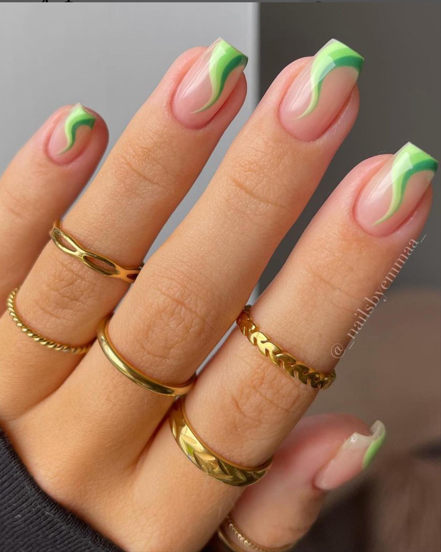 Fabulous short acrylic coffin nails ideas for 2022