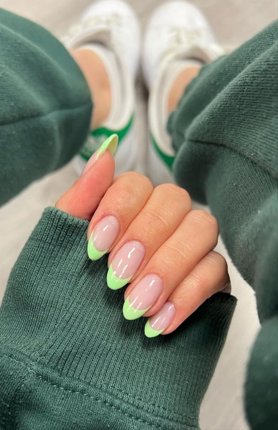 Perfect green nail ideas for your next manicures inspiration 2022