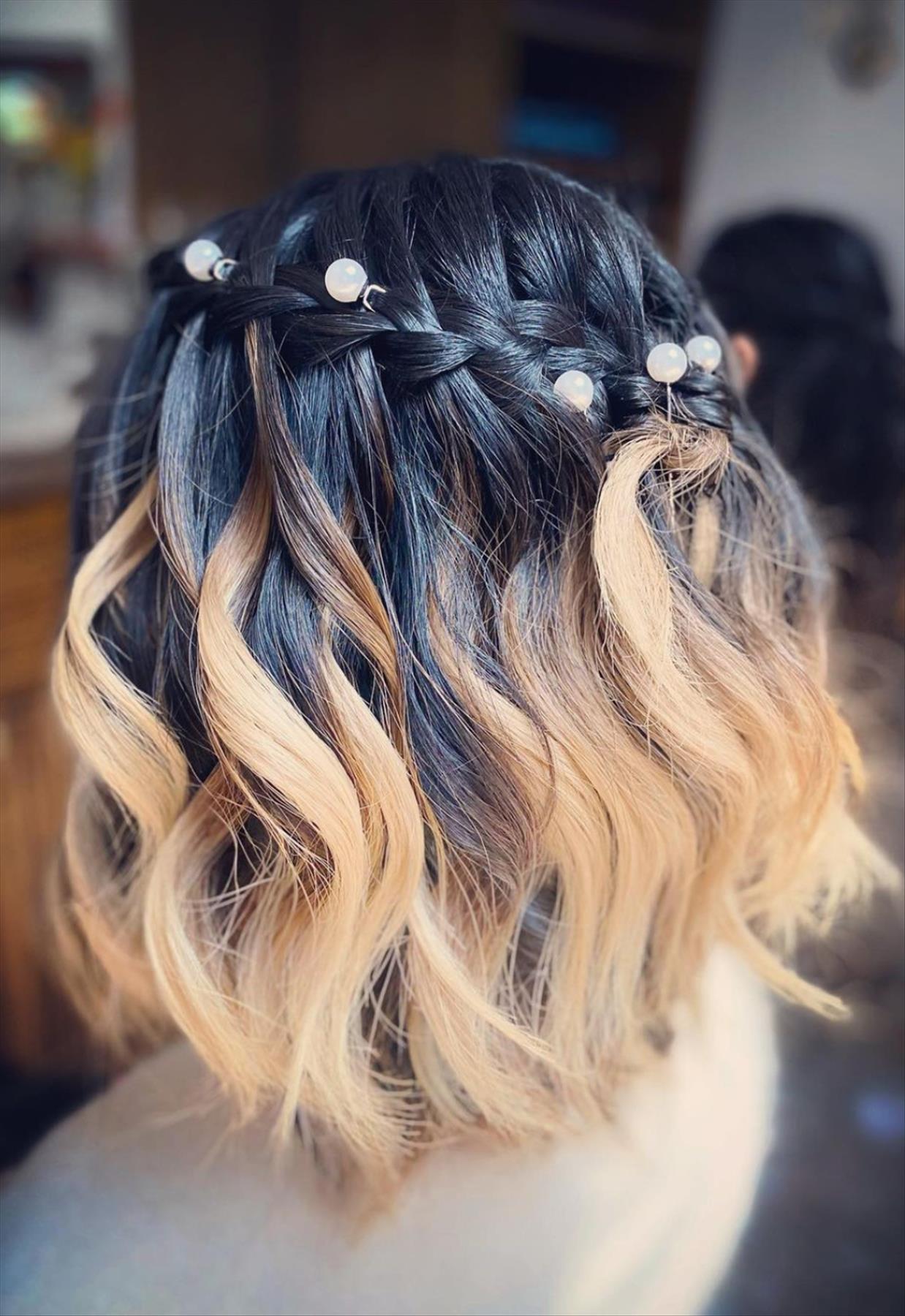 Best braided graduation hairstyles for your special day 2022