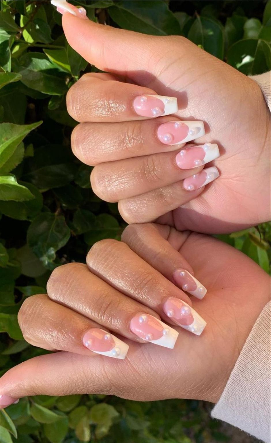 36 Best Graduation Nail Designs Perfect For Your Big Day