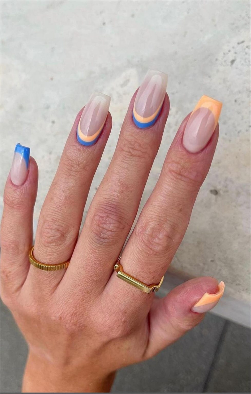 21 Beautiful coral nail designs to wear this Summer