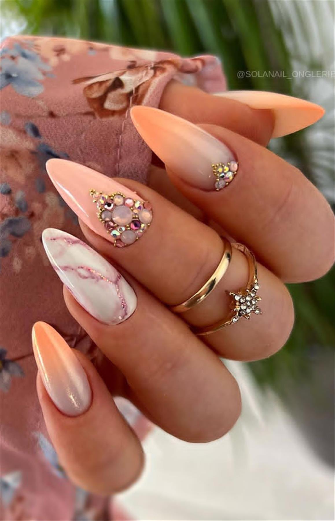 Beautiful coral nail designs to wear this Summer