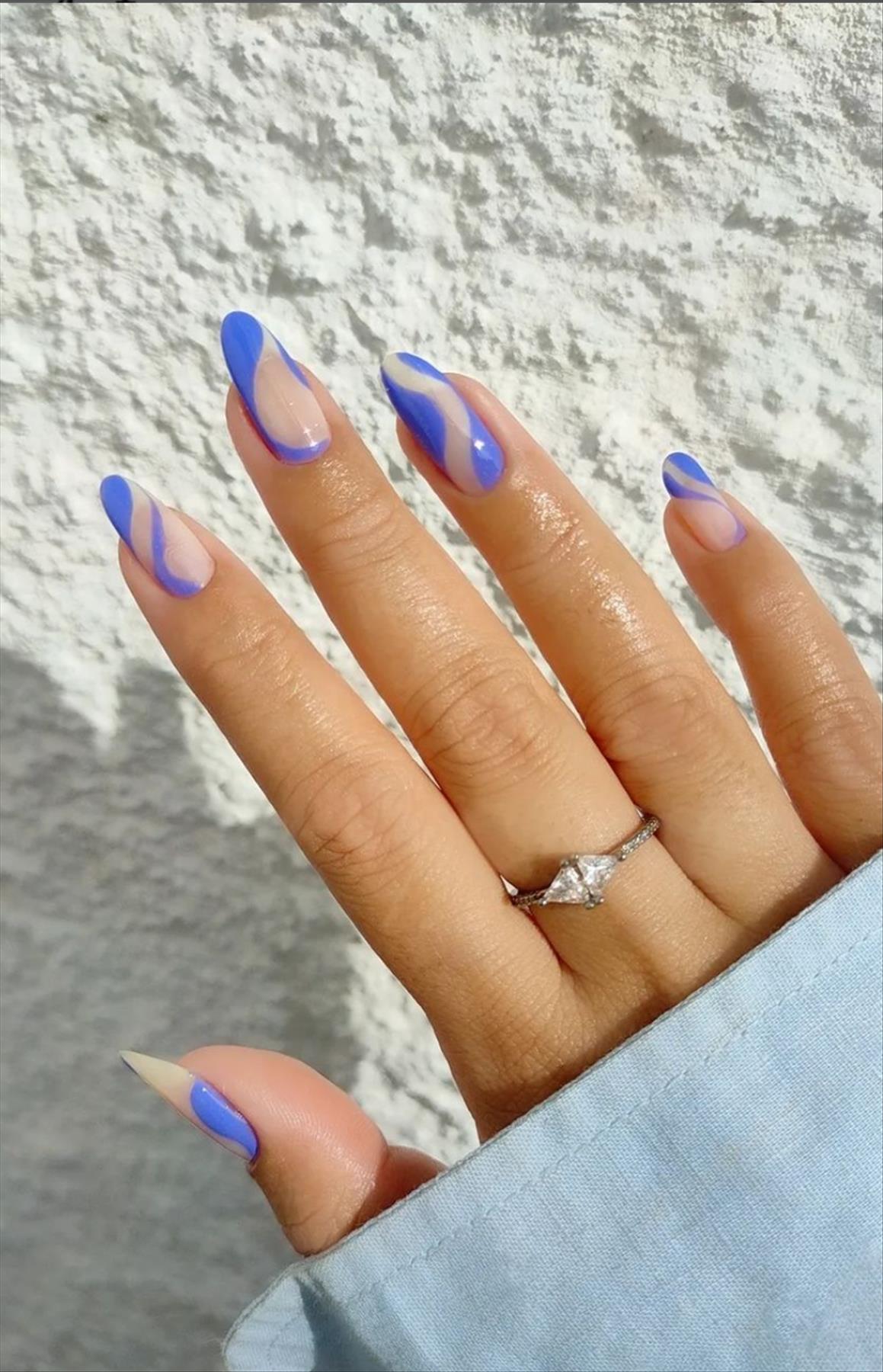 Stunning swirl nail art you'll flip for 2022