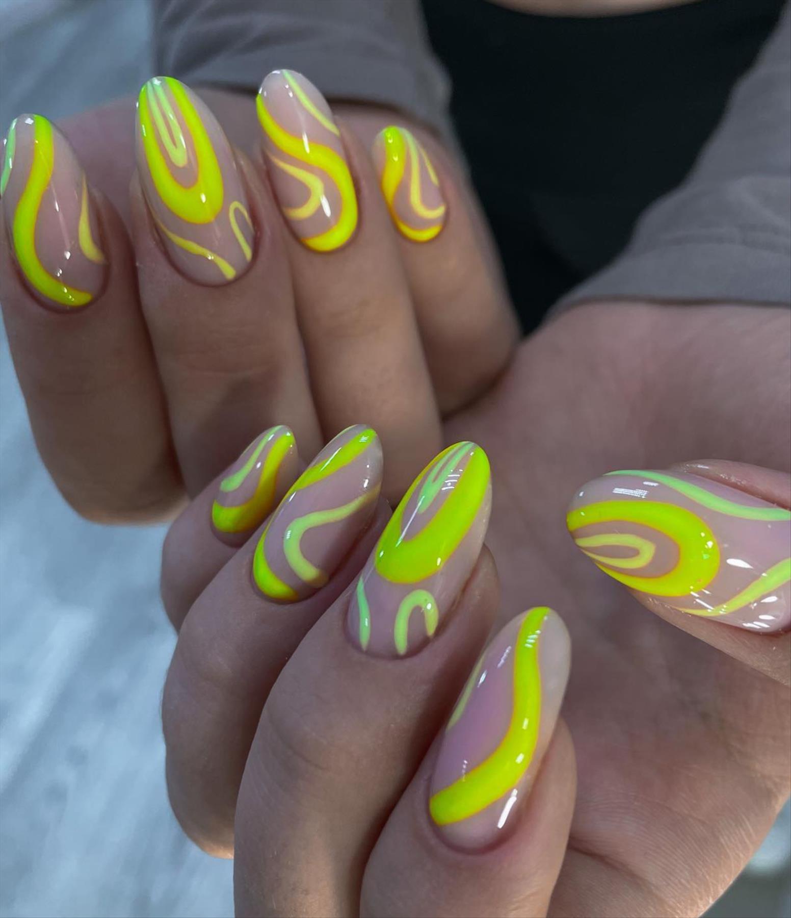 Stunning swirl nail art you'll flip for 2022