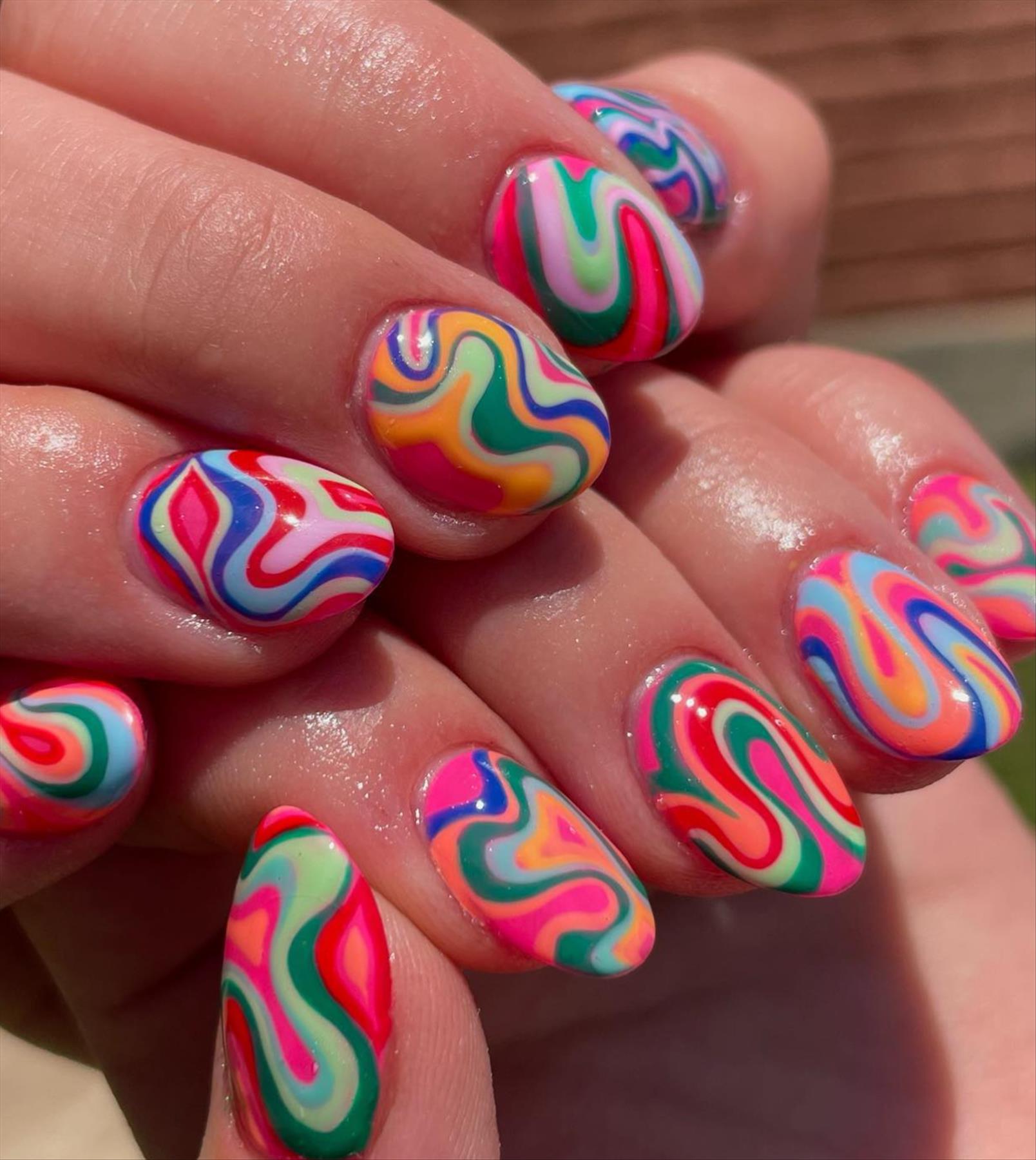 Stunning swirl nail art you'll flip for 2022