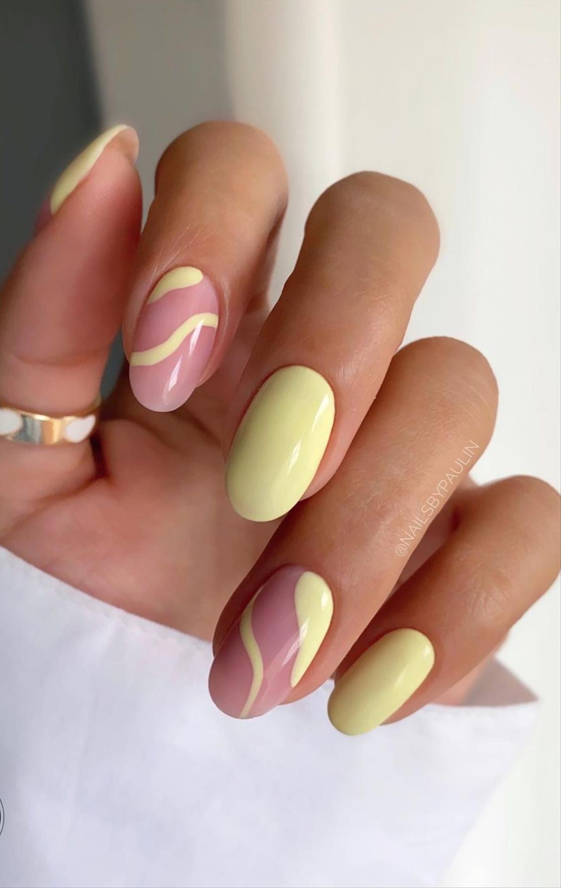 Stunning swirl nail art you'll flip for 2022