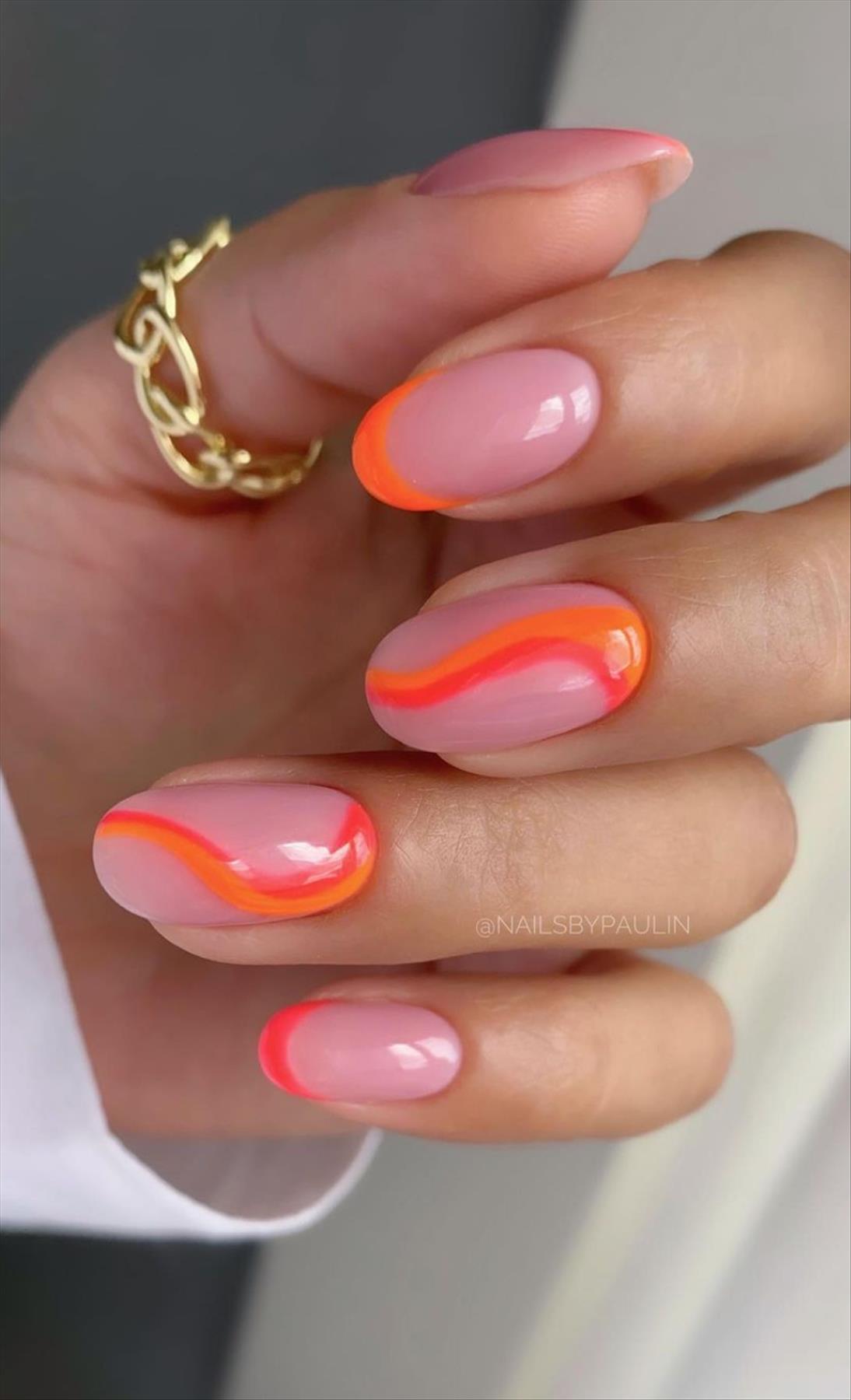 Stunning swirl nail art you'll flip for 2022