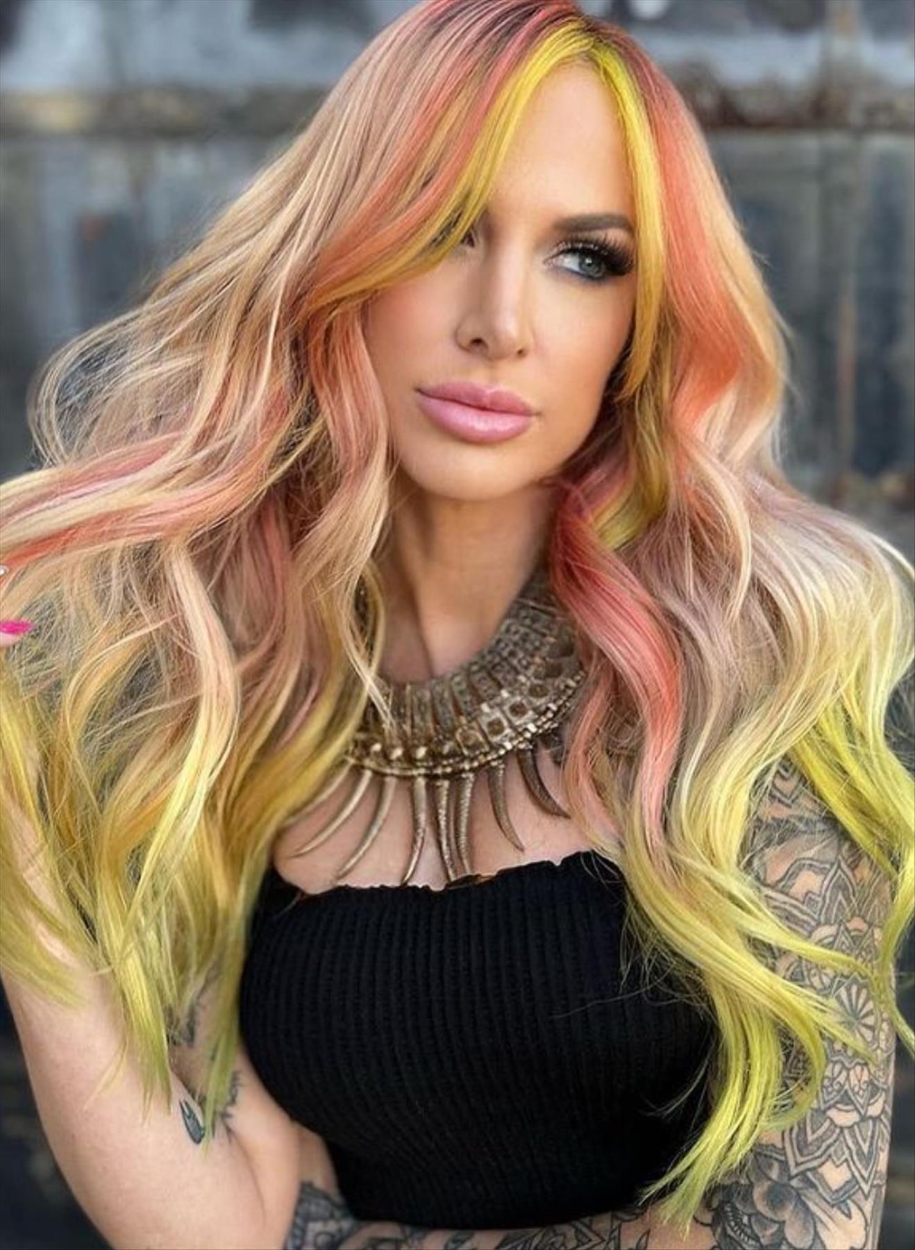 Stunning underneath hair color ideas for cool girls