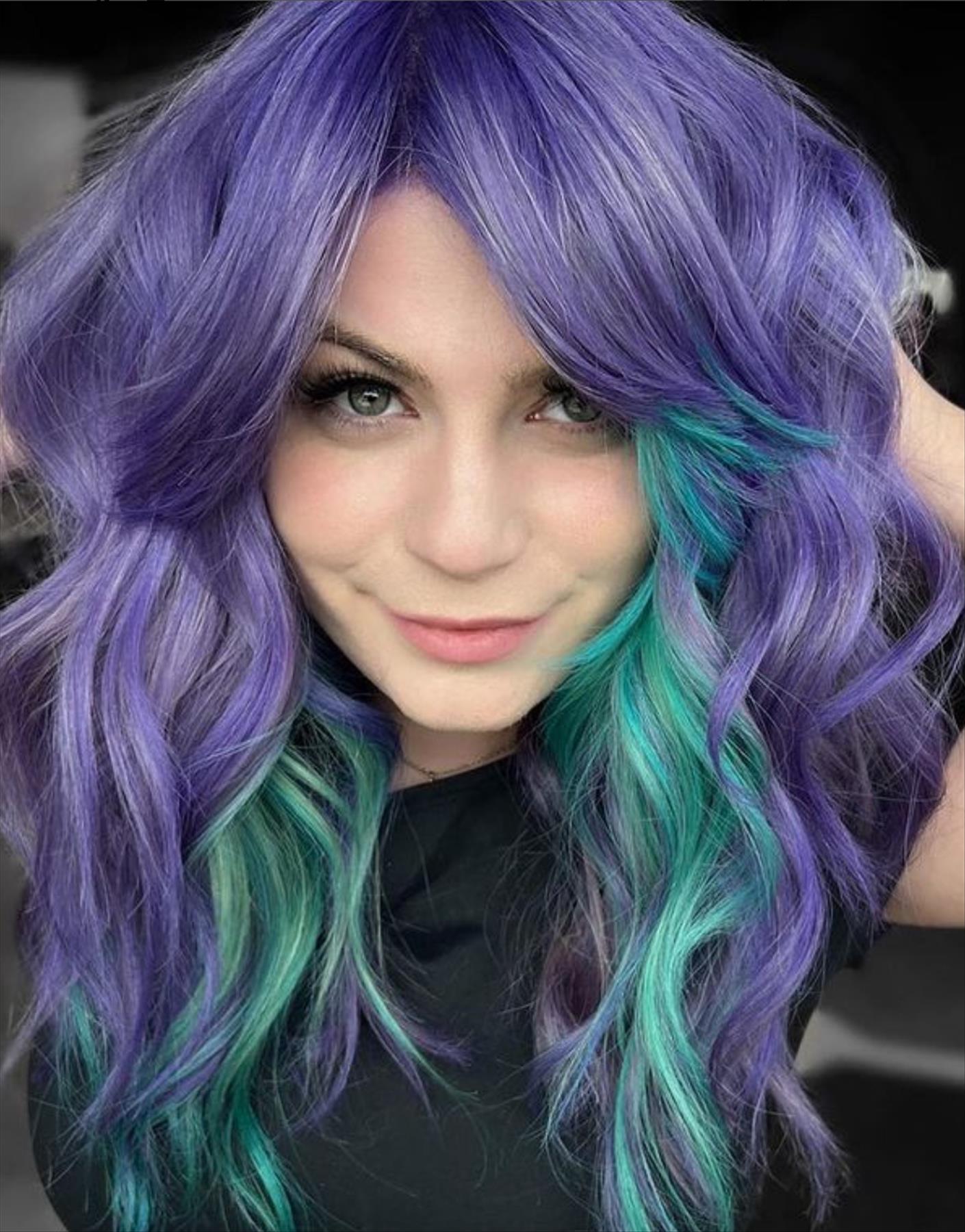 Stunning underneath hair color ideas for cool girls