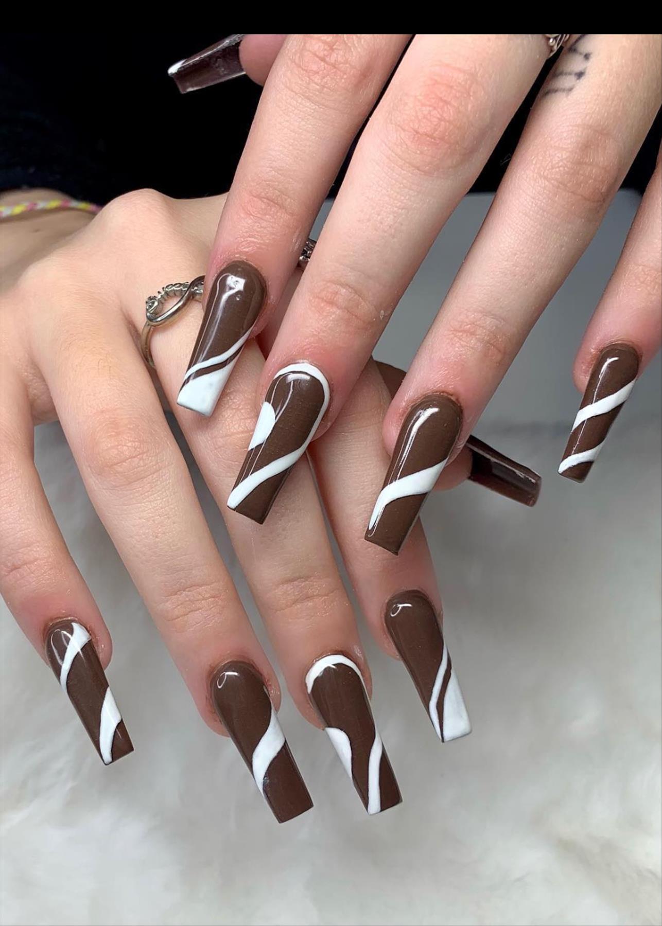 Best Fall nails 2022 color trends inspiration for stylish girls