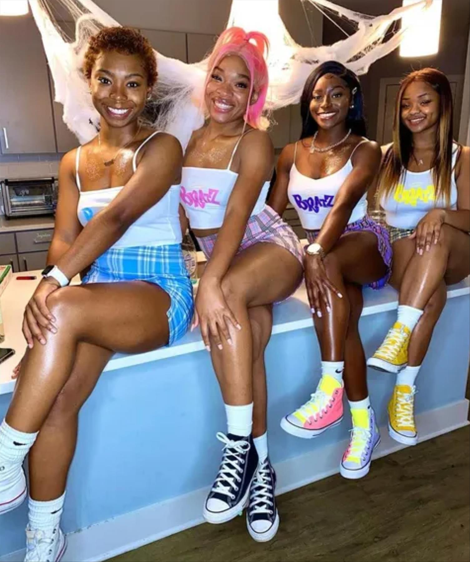 50 Unique & Cool Halloween costumes for teenage girls 2022