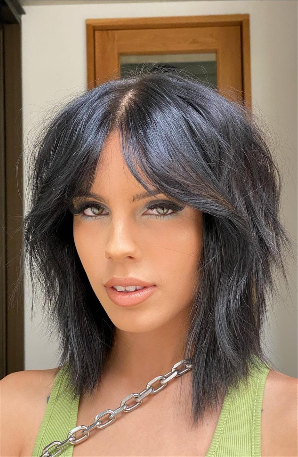 Trendy lob haircuts 2022 for thin fine hair