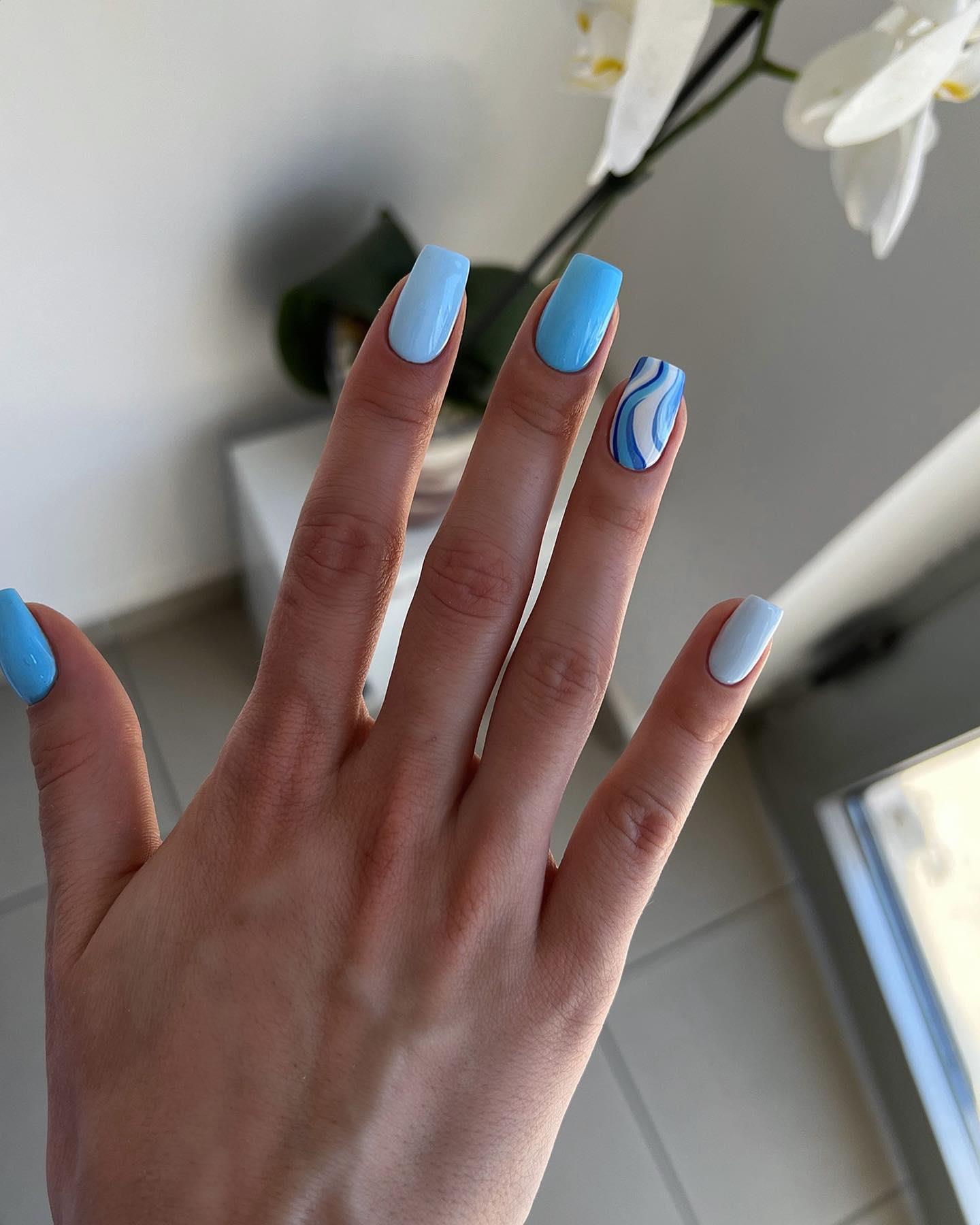 Adorable Short Blue Nails Ideas for Cooler Vibes in 2022!