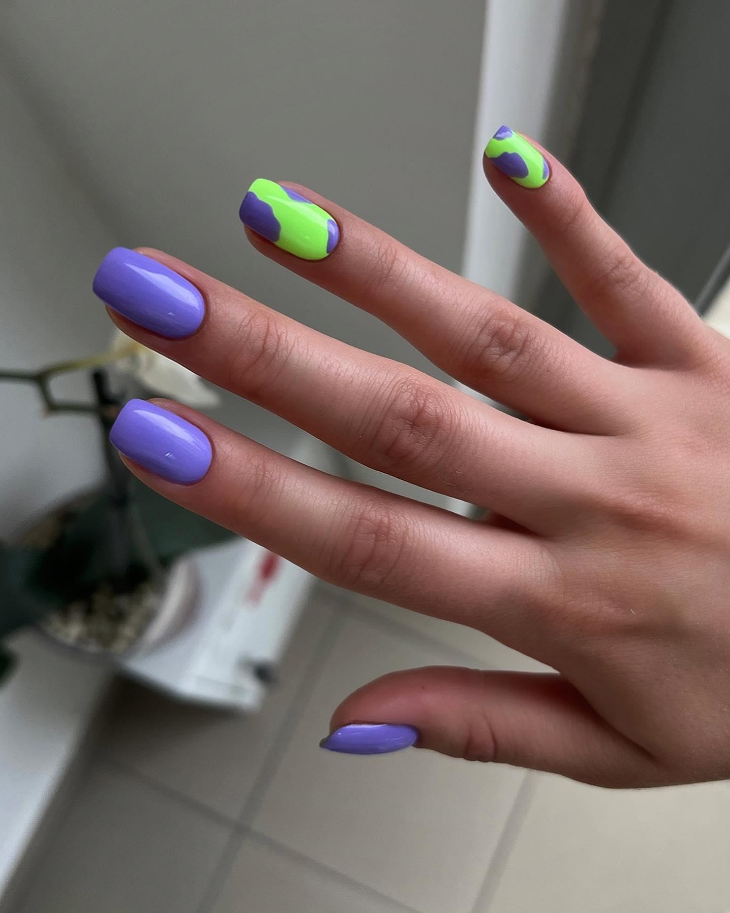 Adorable Short Blue Nails Ideas for Cooler Vibes in 2022!