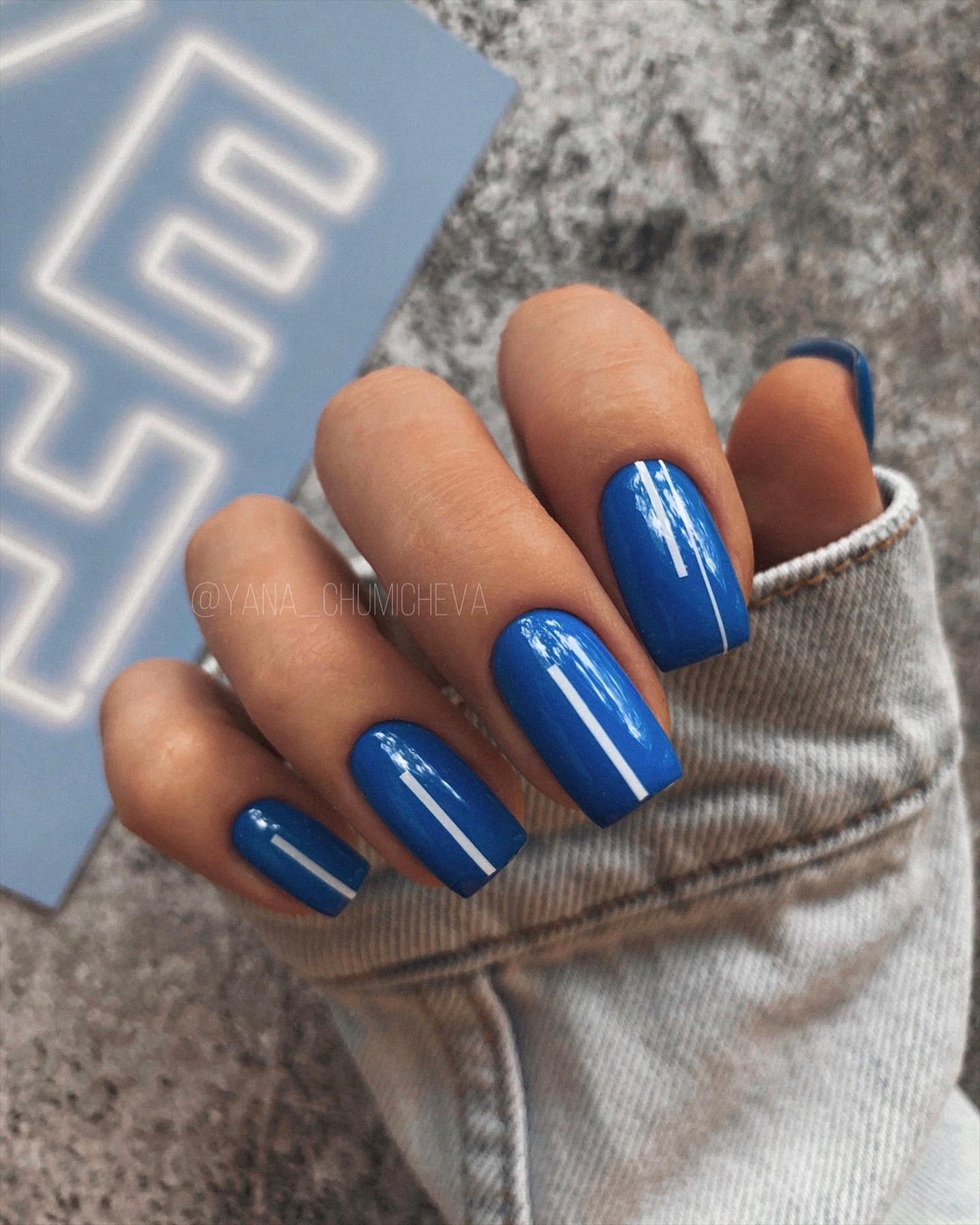 Adorable Short Blue Nails Ideas for Cooler Vibes in 2022!