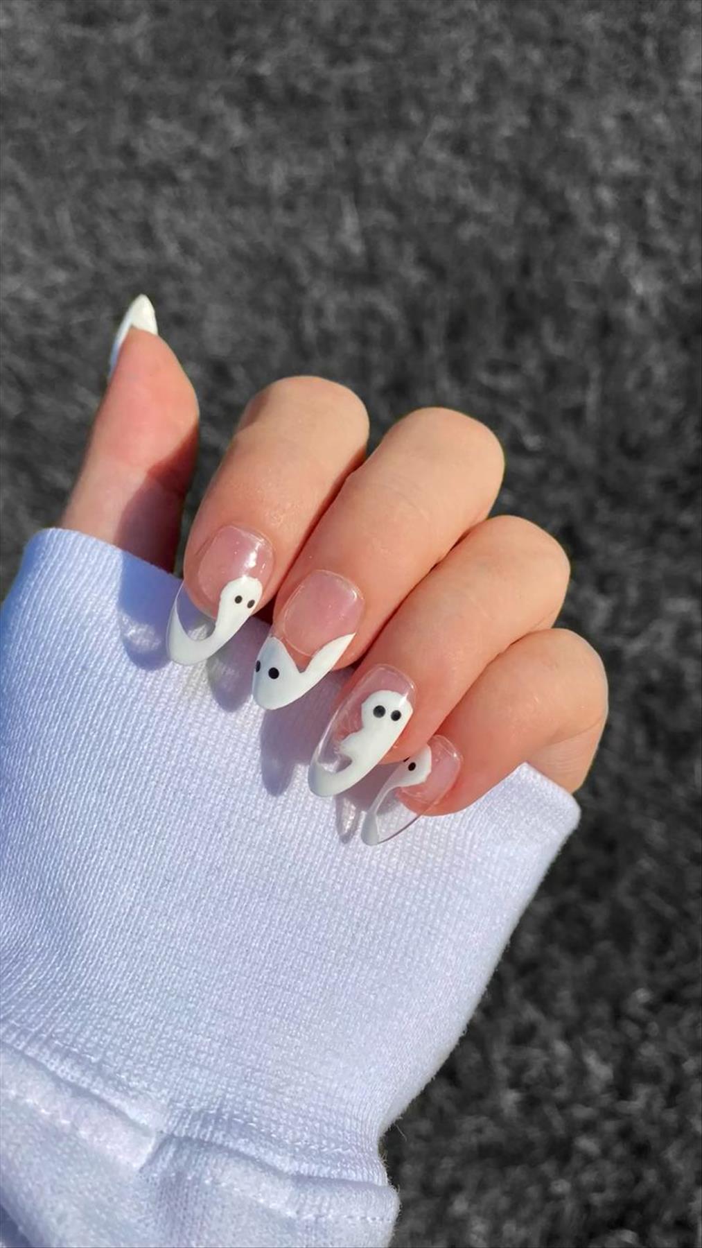 Best short Halloween nails aesthetic perfect for 2022