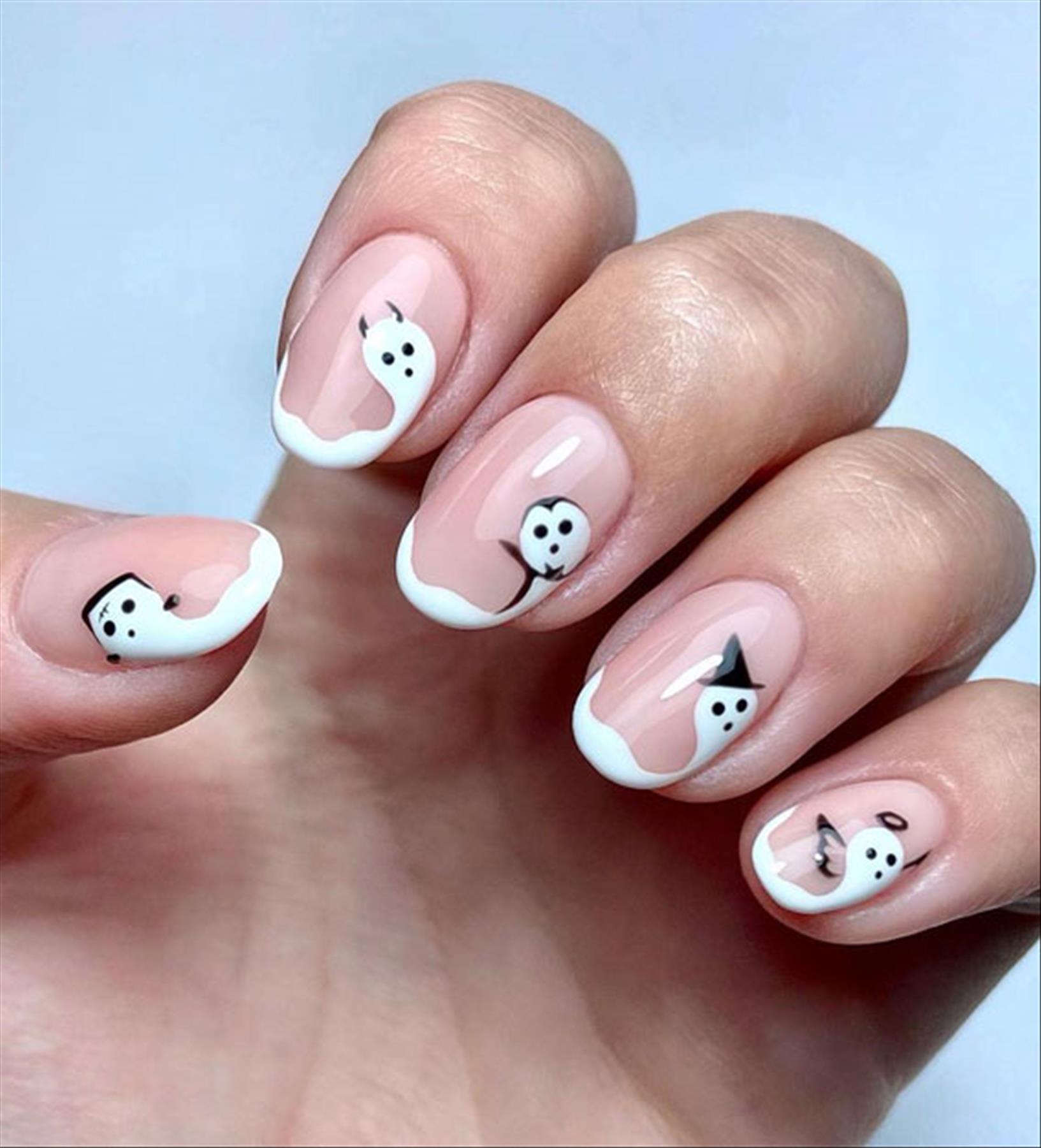 Best short Halloween nails aesthetic perfect for 2022