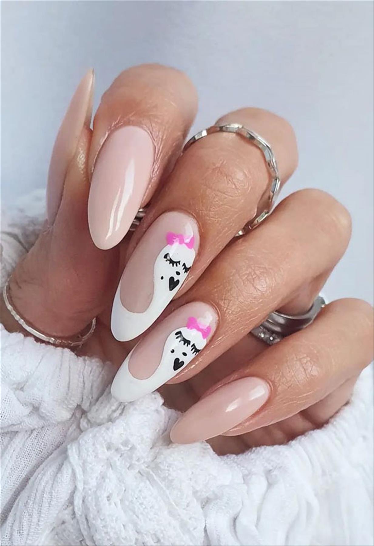 Best short Halloween nails aesthetic perfect for 2022