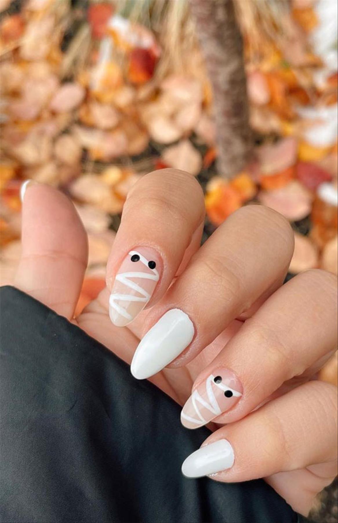 Best short Halloween nails aesthetic perfect for 2022