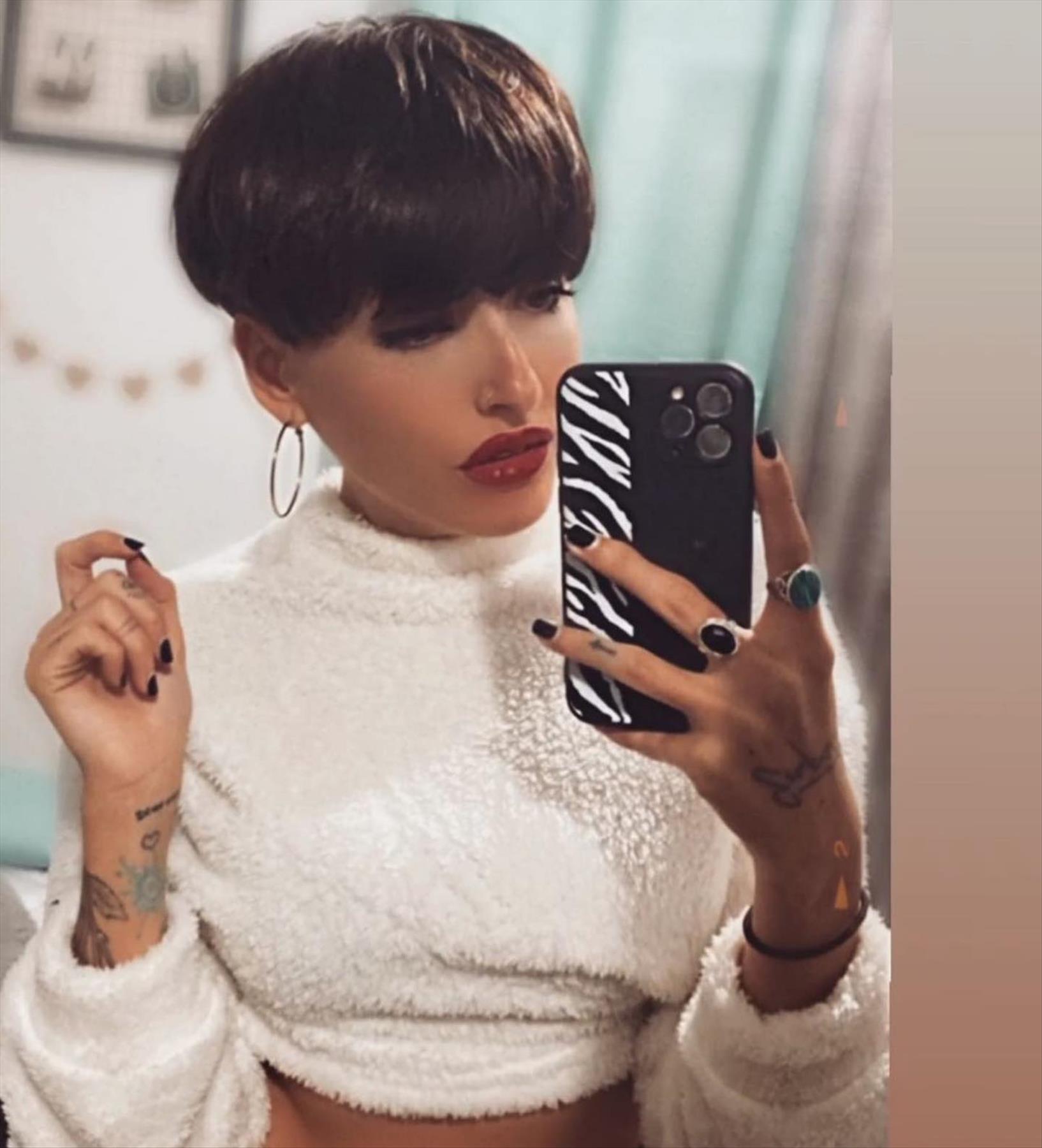 https://mycozylive.com/wp-content/uploads/2022/08/short-pixie-haircut-for-women-42.jpg