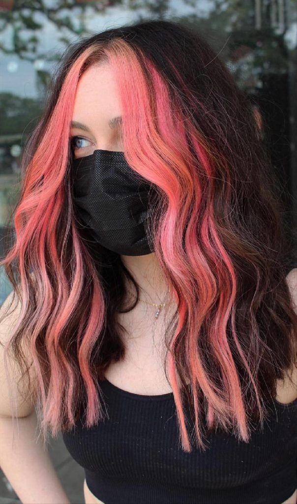 Cool two-tone hair color for brunette