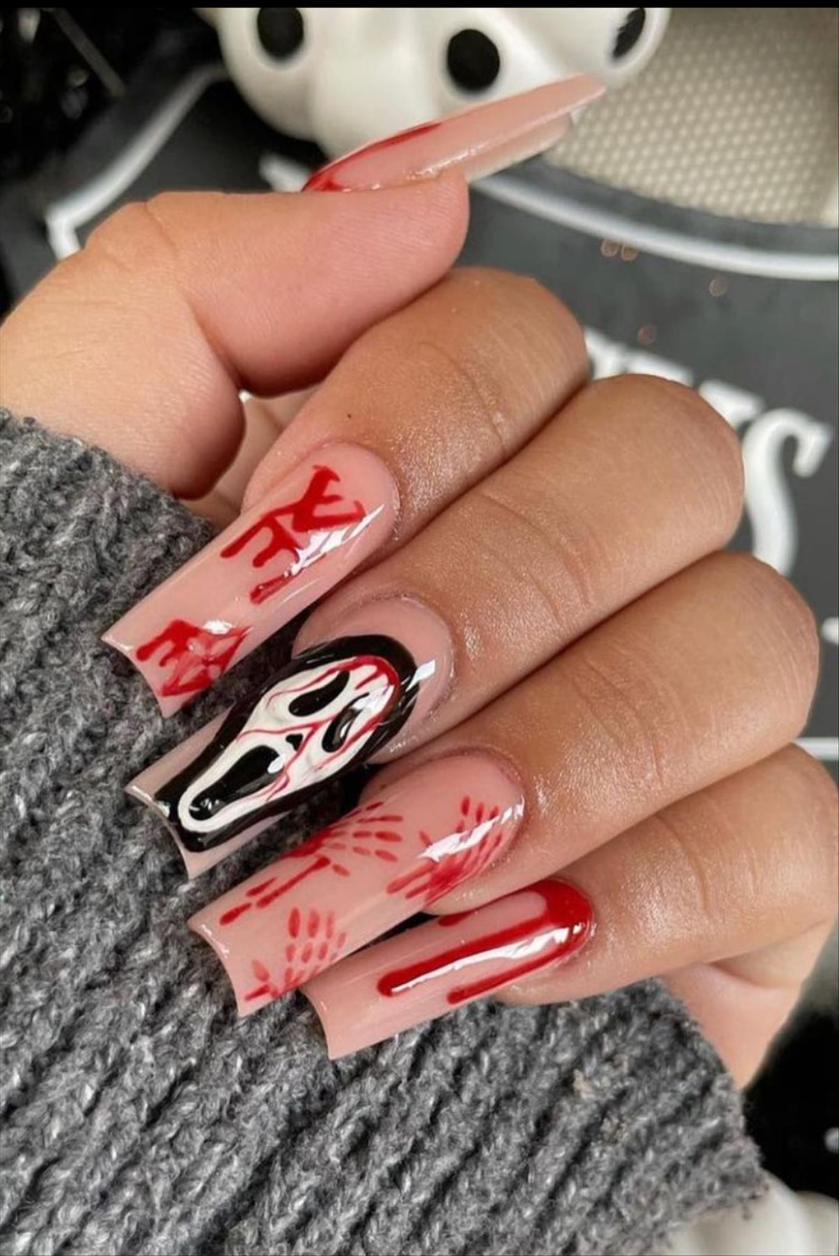 Creepy Halloween nails design you'll love 2022