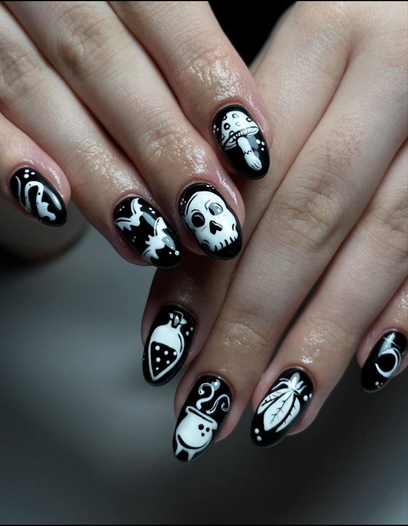 Creepy Halloween nails design you'll love 2022