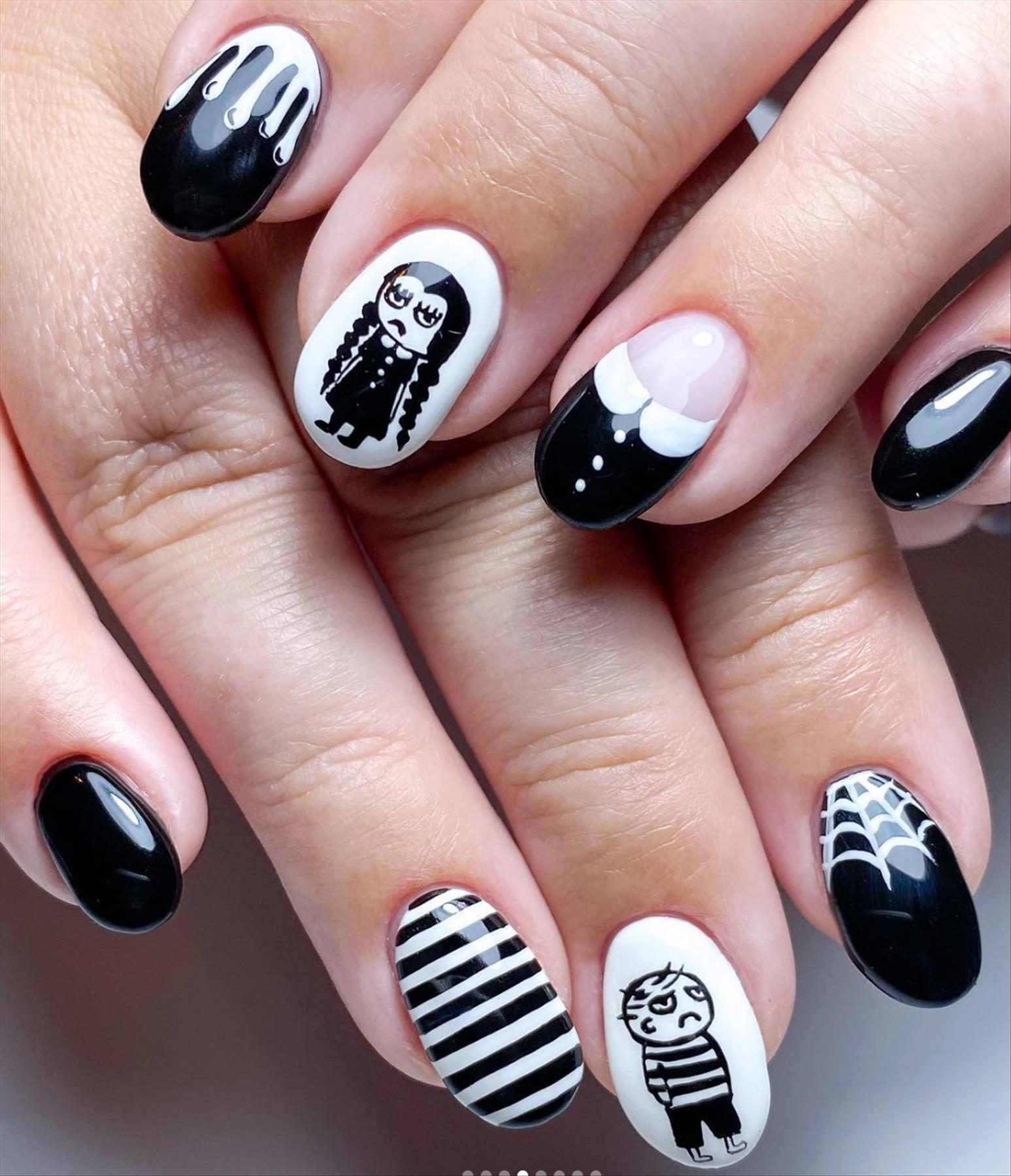 Creepy Halloween nails design you'll love 2022