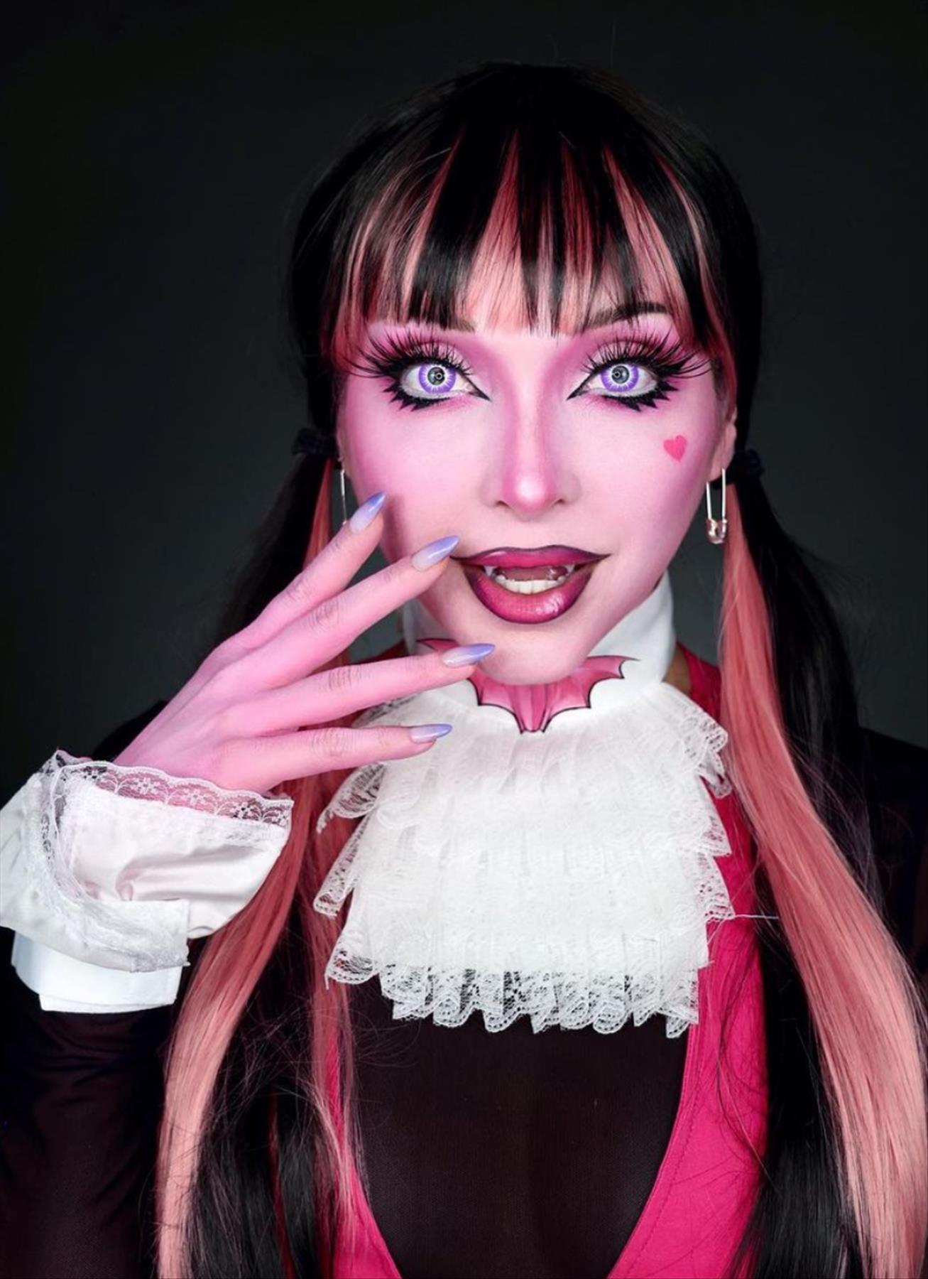 Cool Halloween makeup looks trending this year