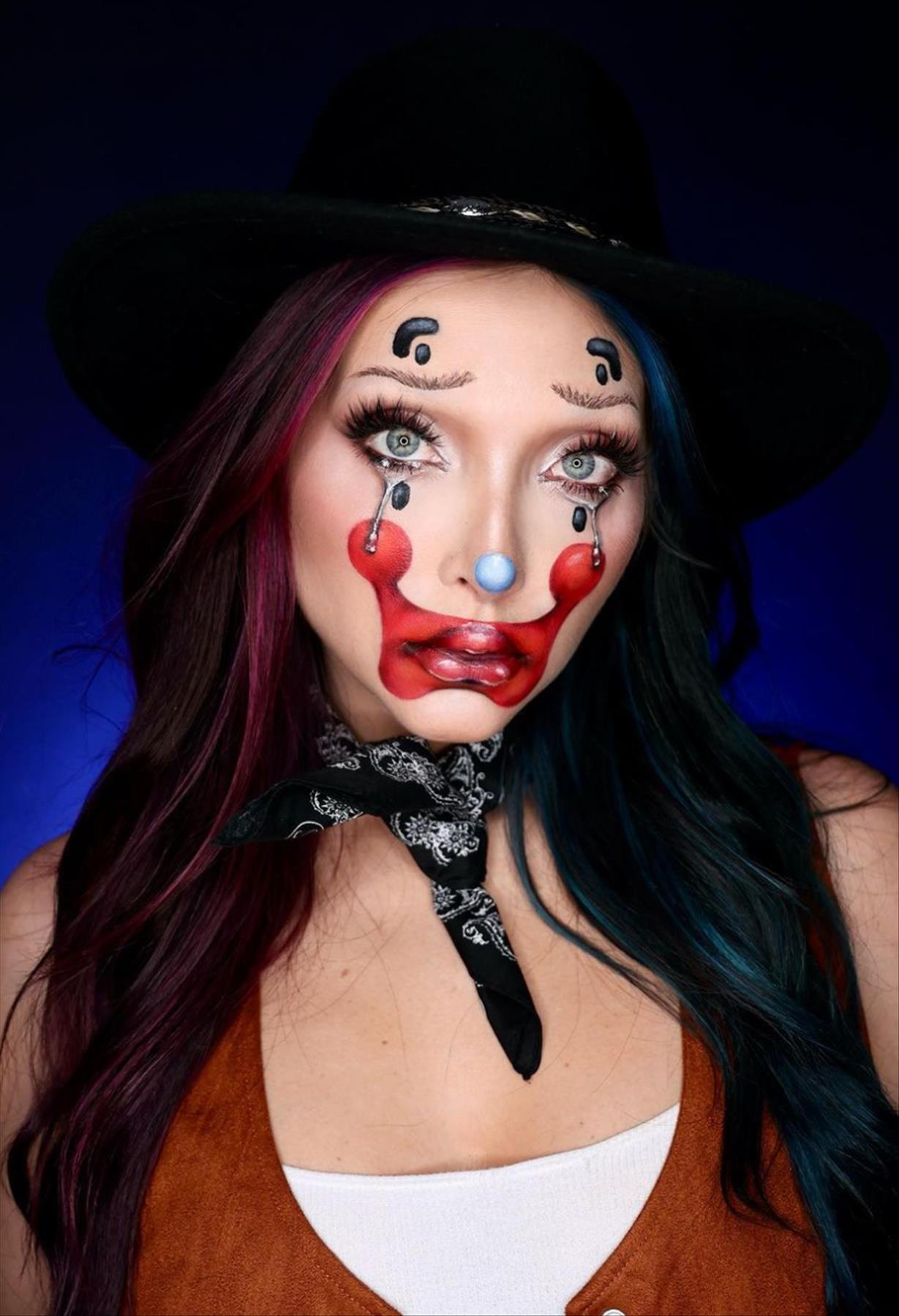 Cool Halloween makeup looks trending this year