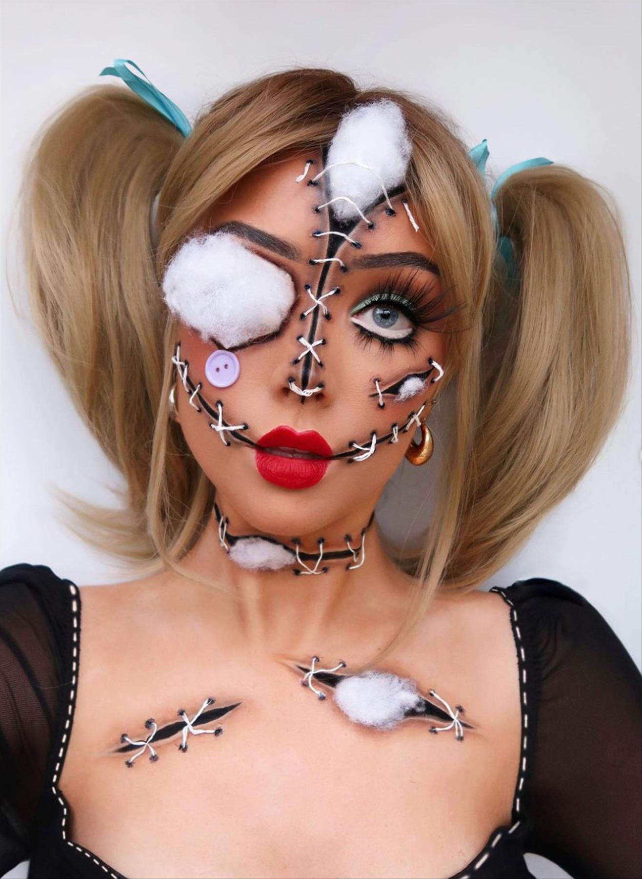 Cool Halloween makeup looks trending this year