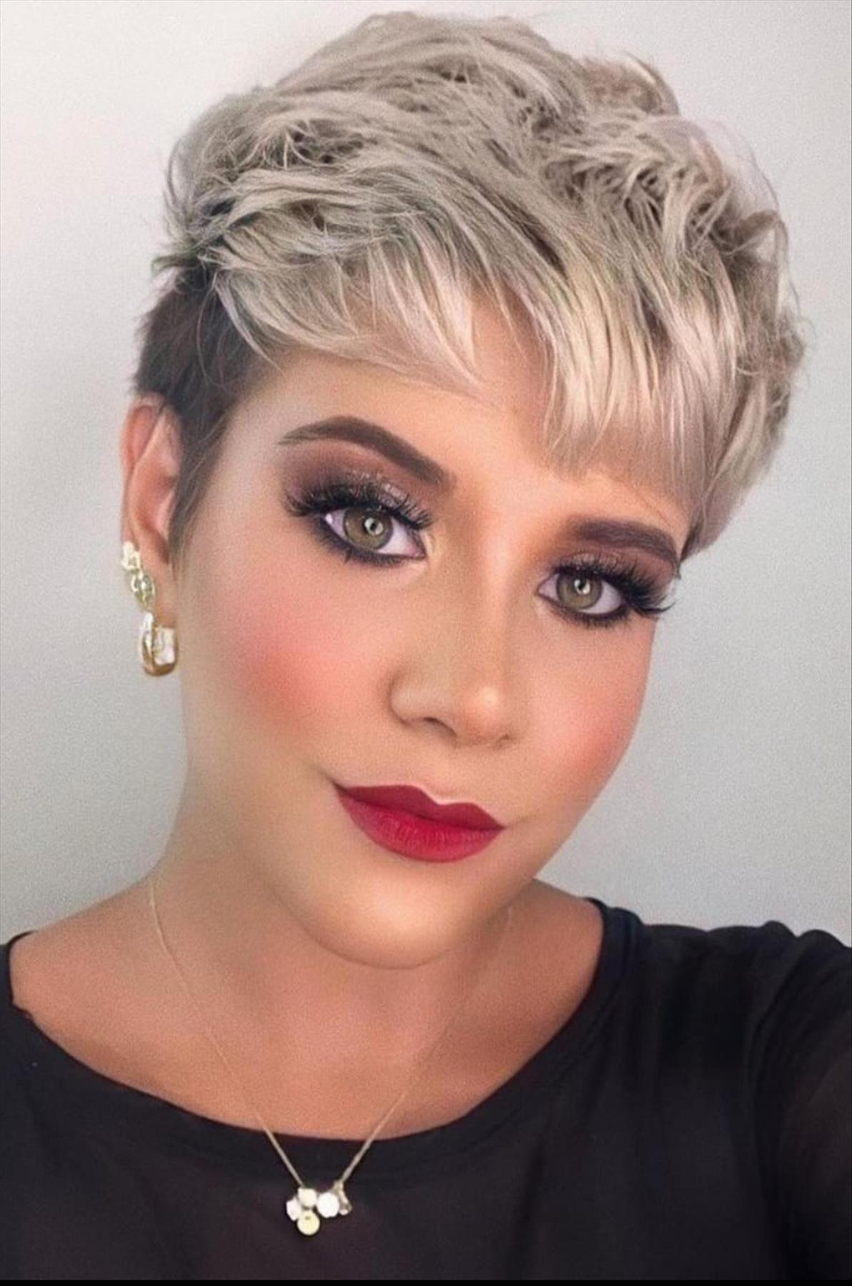 Trendy short pixie haircuts for women 